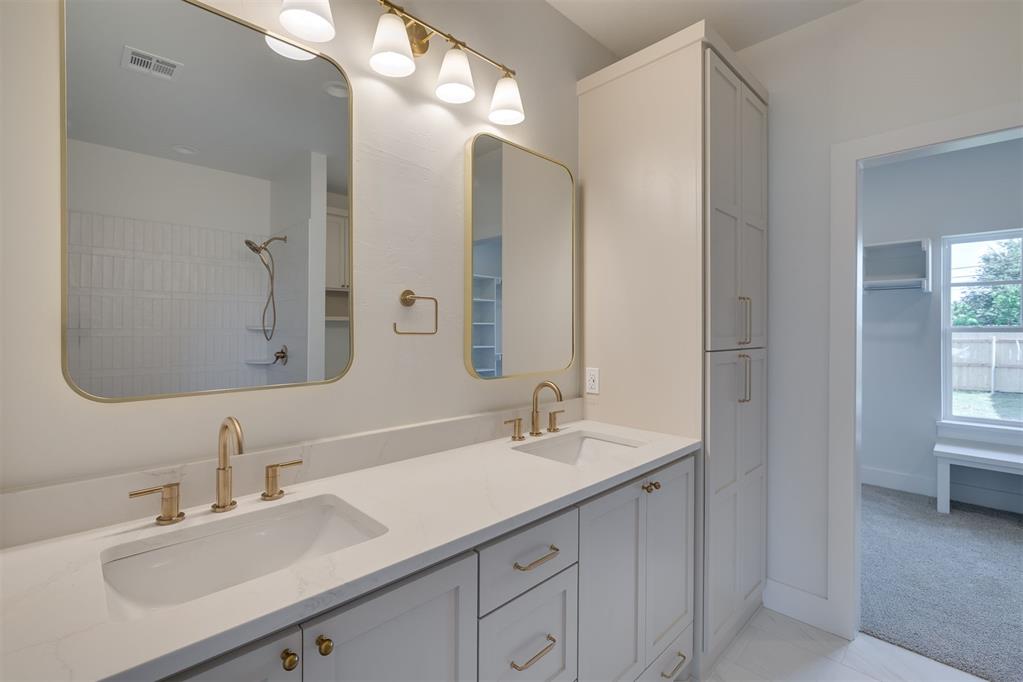 1316 E Cleveland Avenue