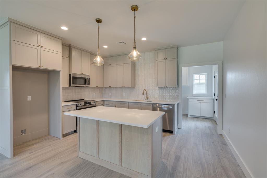 1316 E Cleveland Avenue