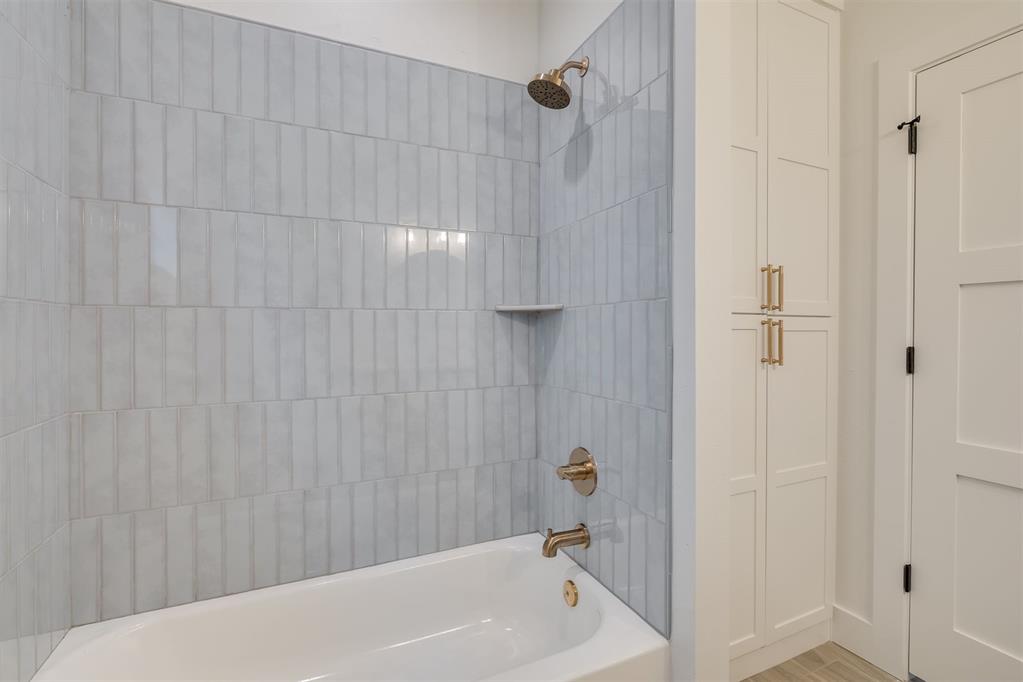 1316 E Cleveland Avenue