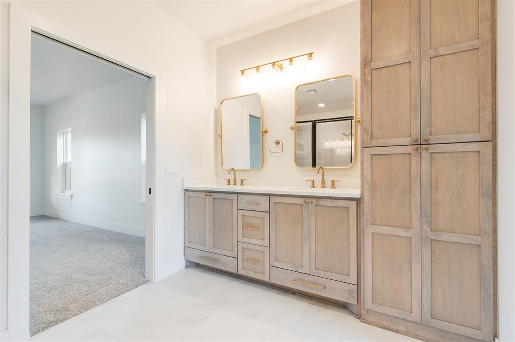 1312 E Cleveland Avenue