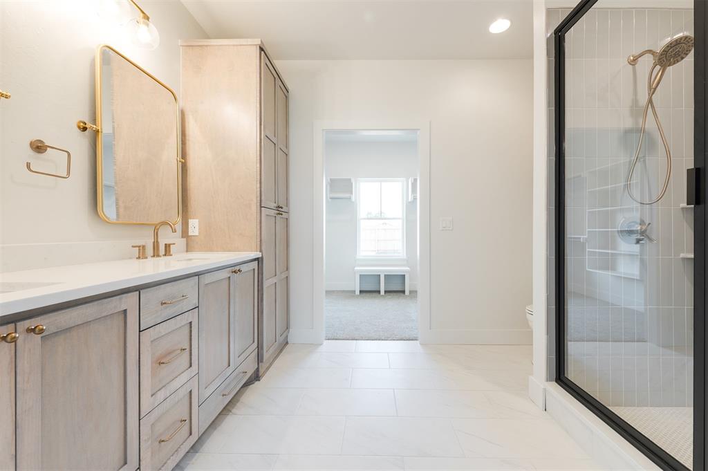 1312 E Cleveland Avenue