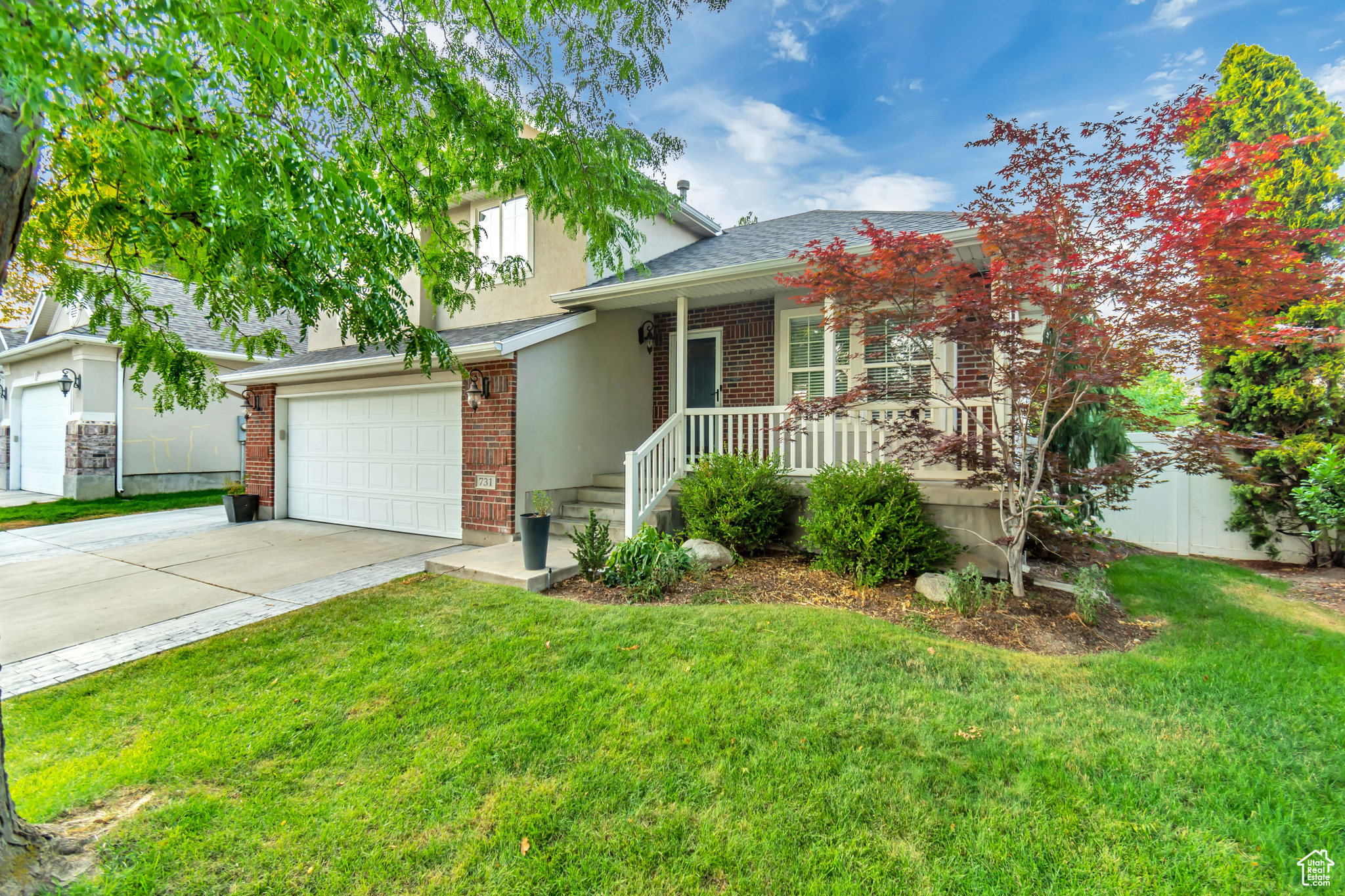 731 E SUNSET PONDS DR