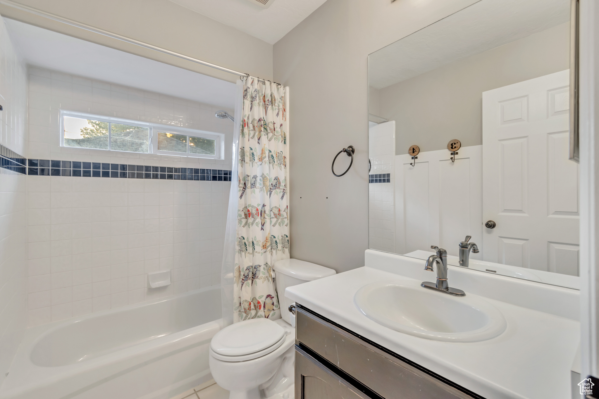 731 E SUNSET PONDS DR