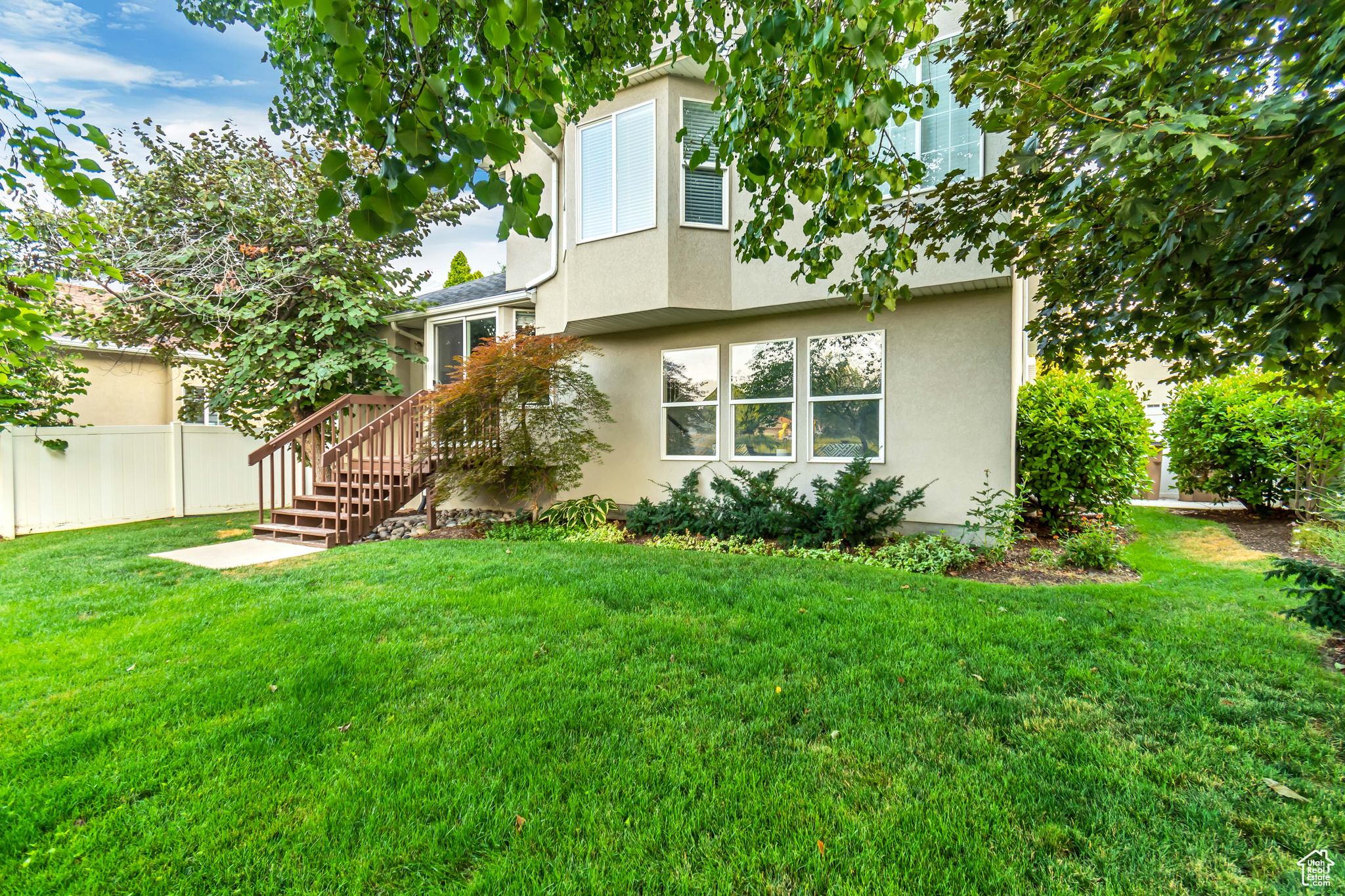 731 E SUNSET PONDS DR