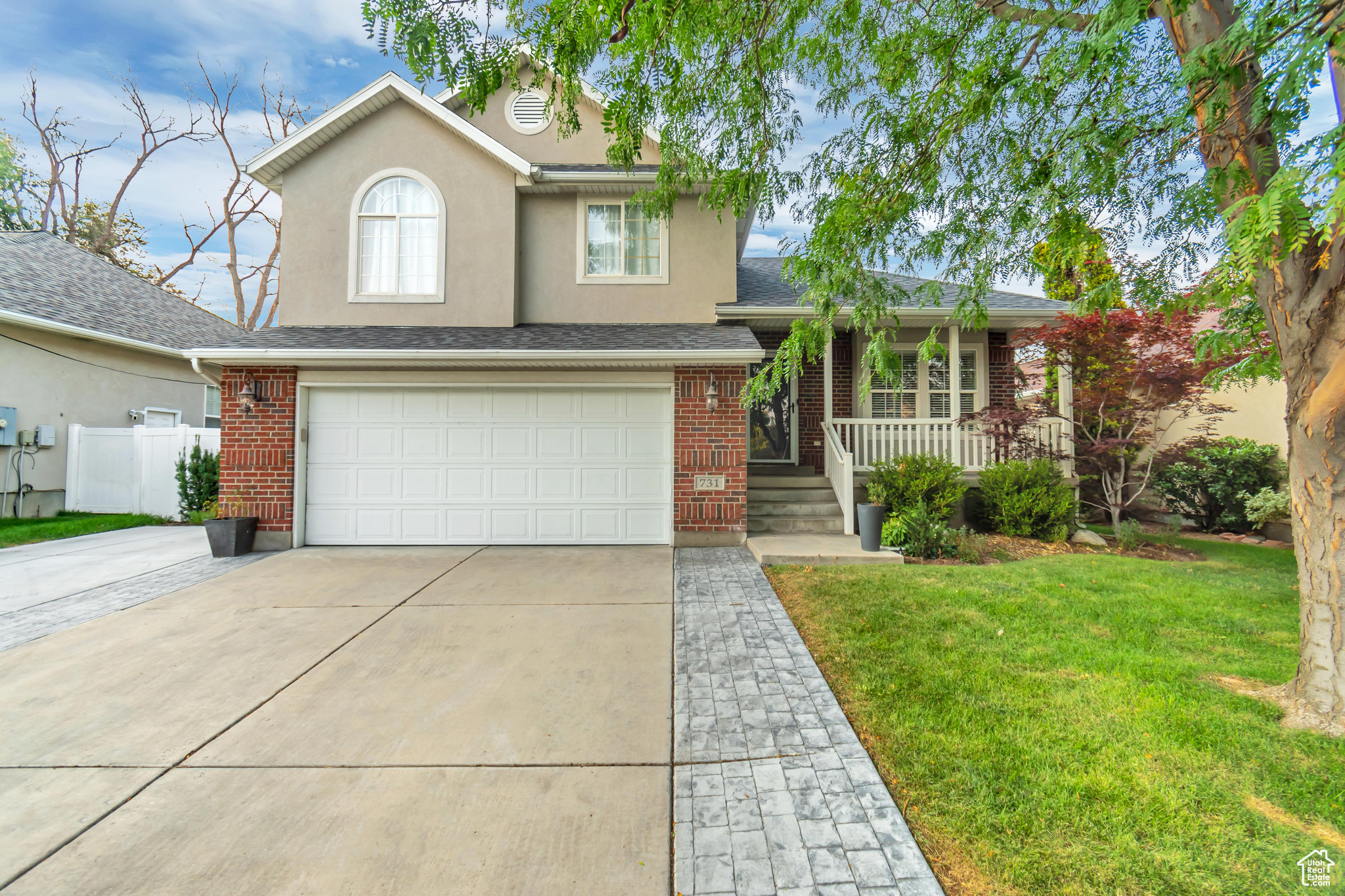731 E SUNSET PONDS DR