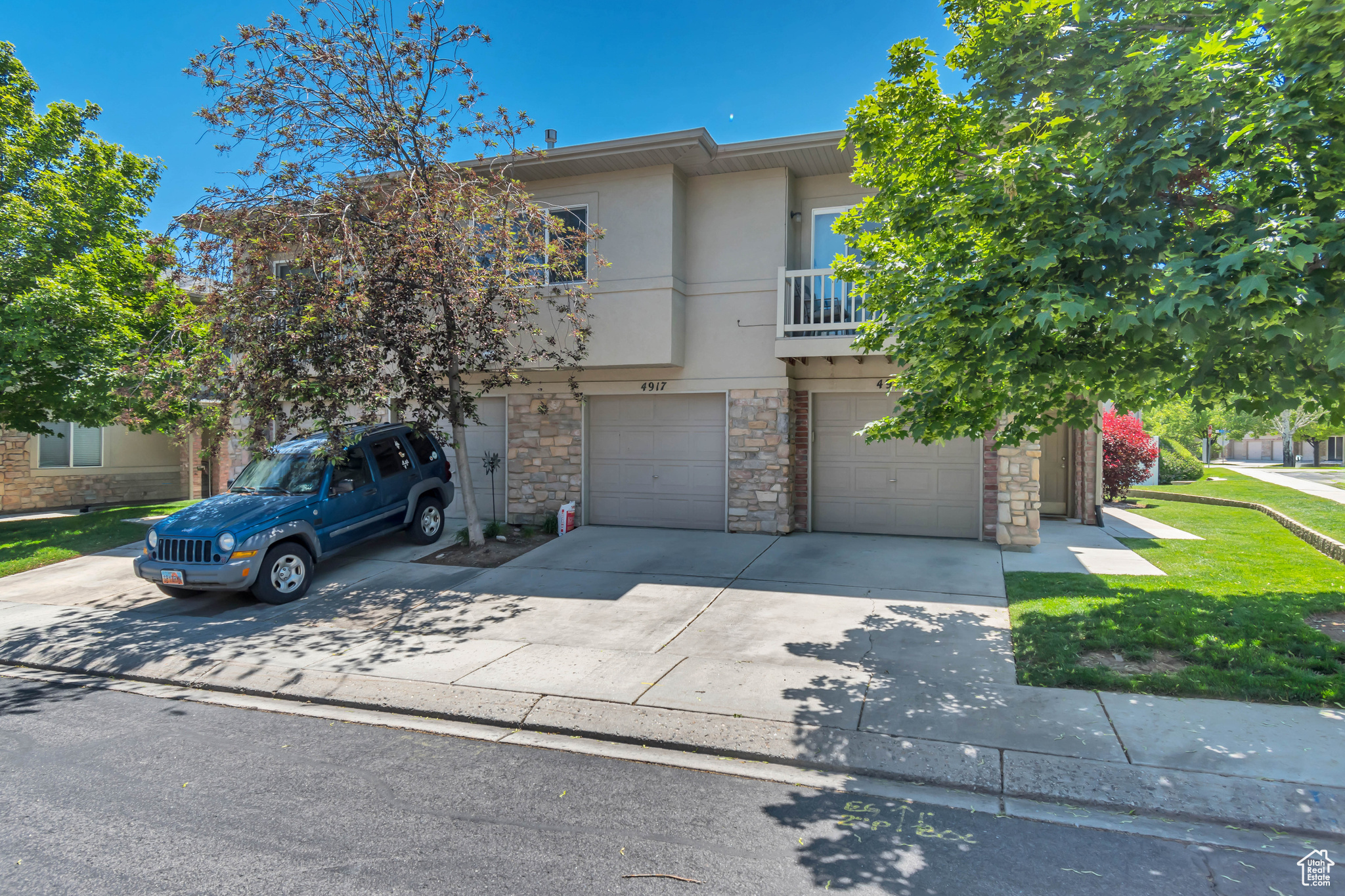 4917 W STORMY DR