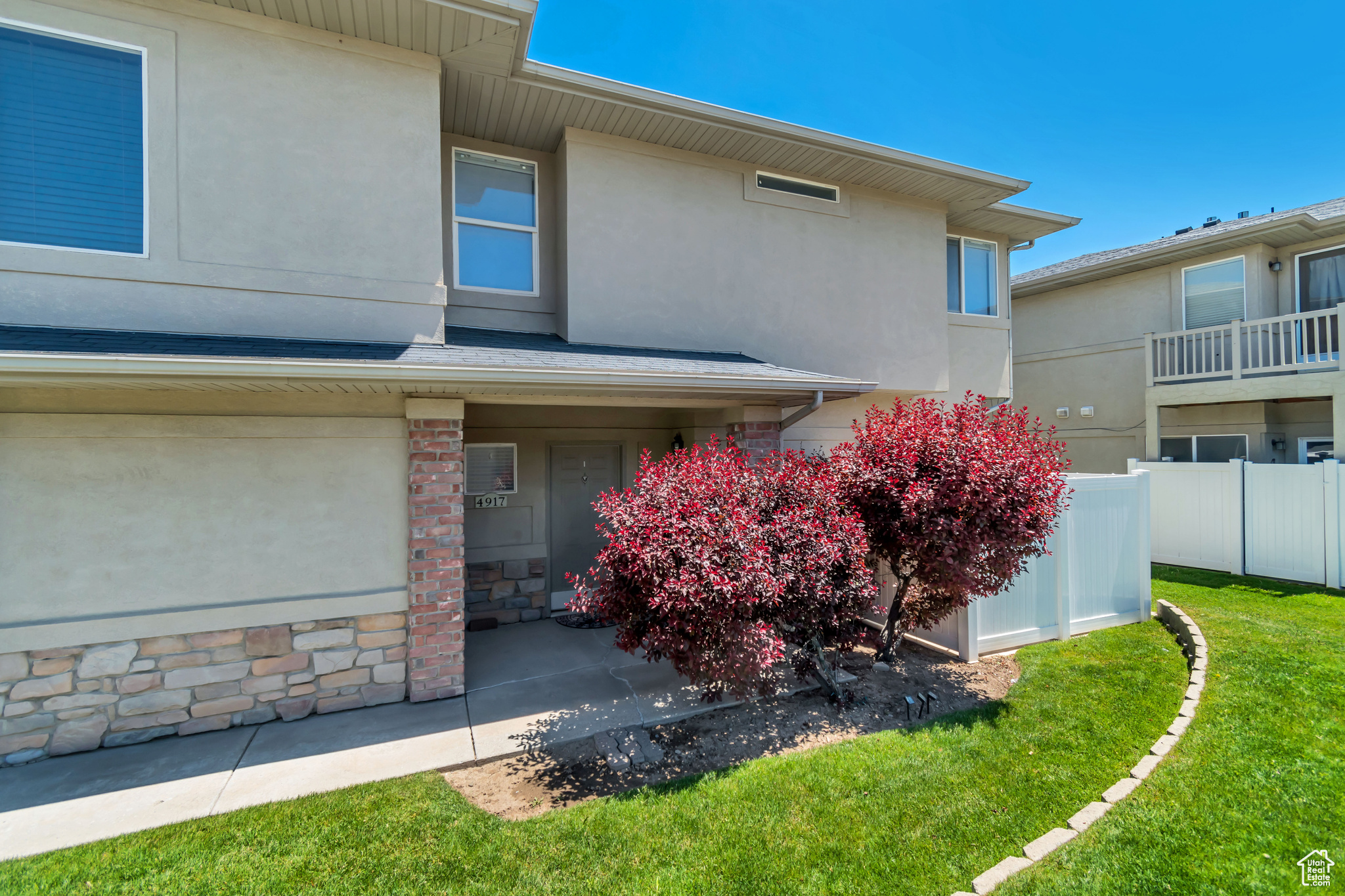 4917 W STORMY DR