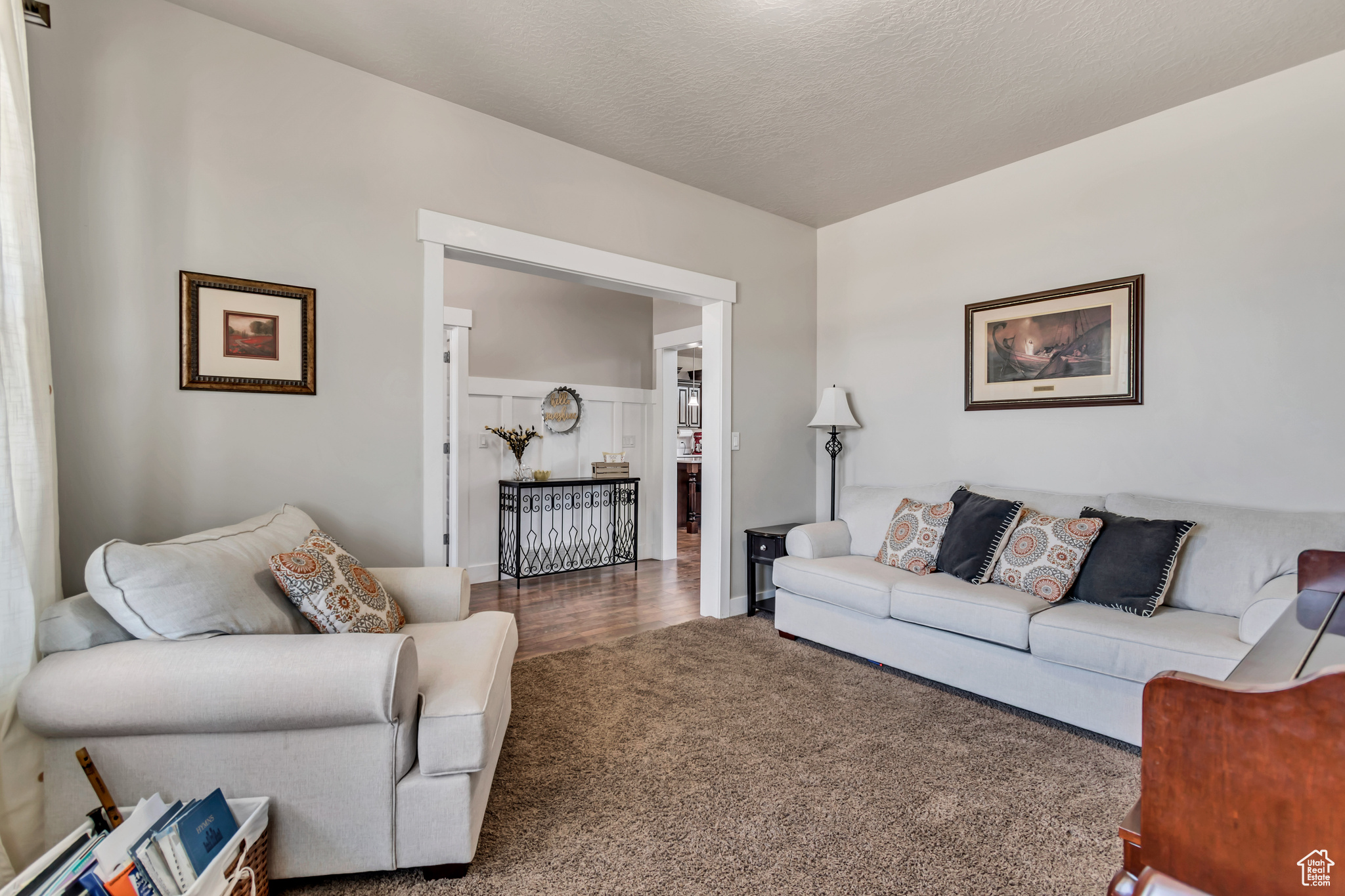 197 W PARKSIDE DR