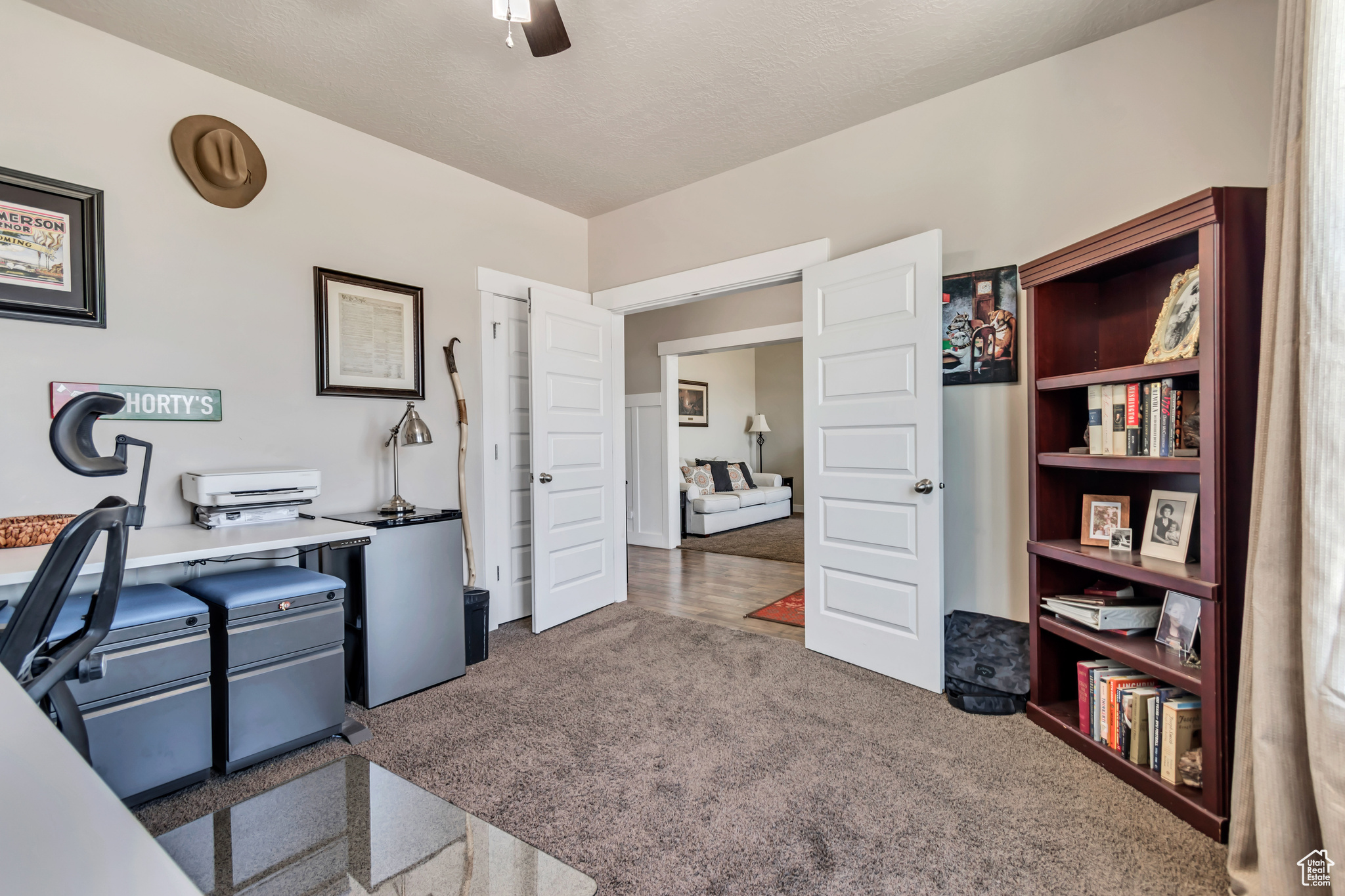 197 W PARKSIDE DR