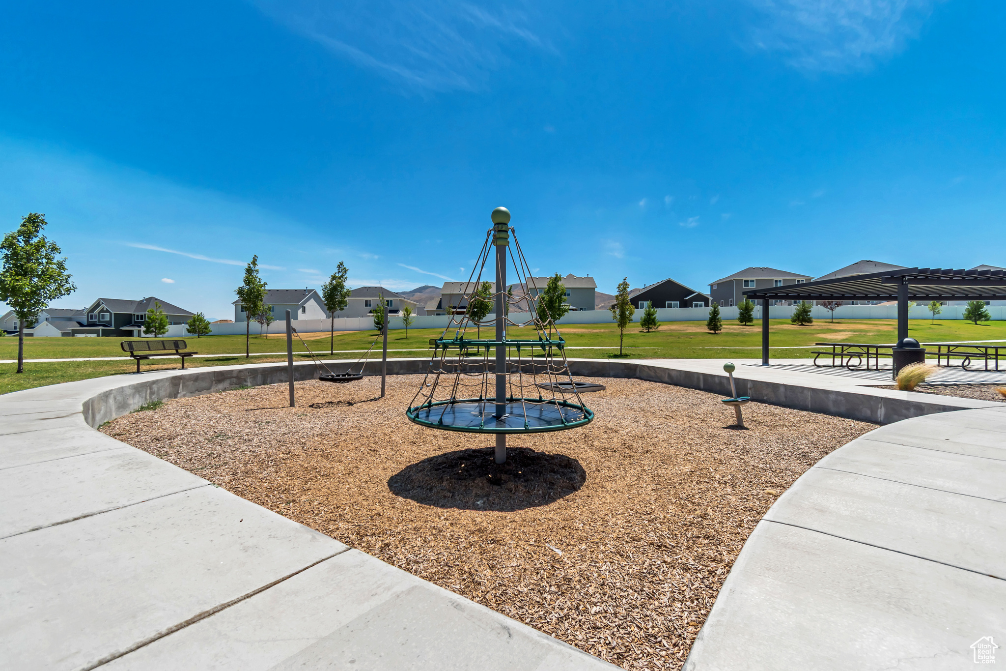 4755 E SILVER MOON DR