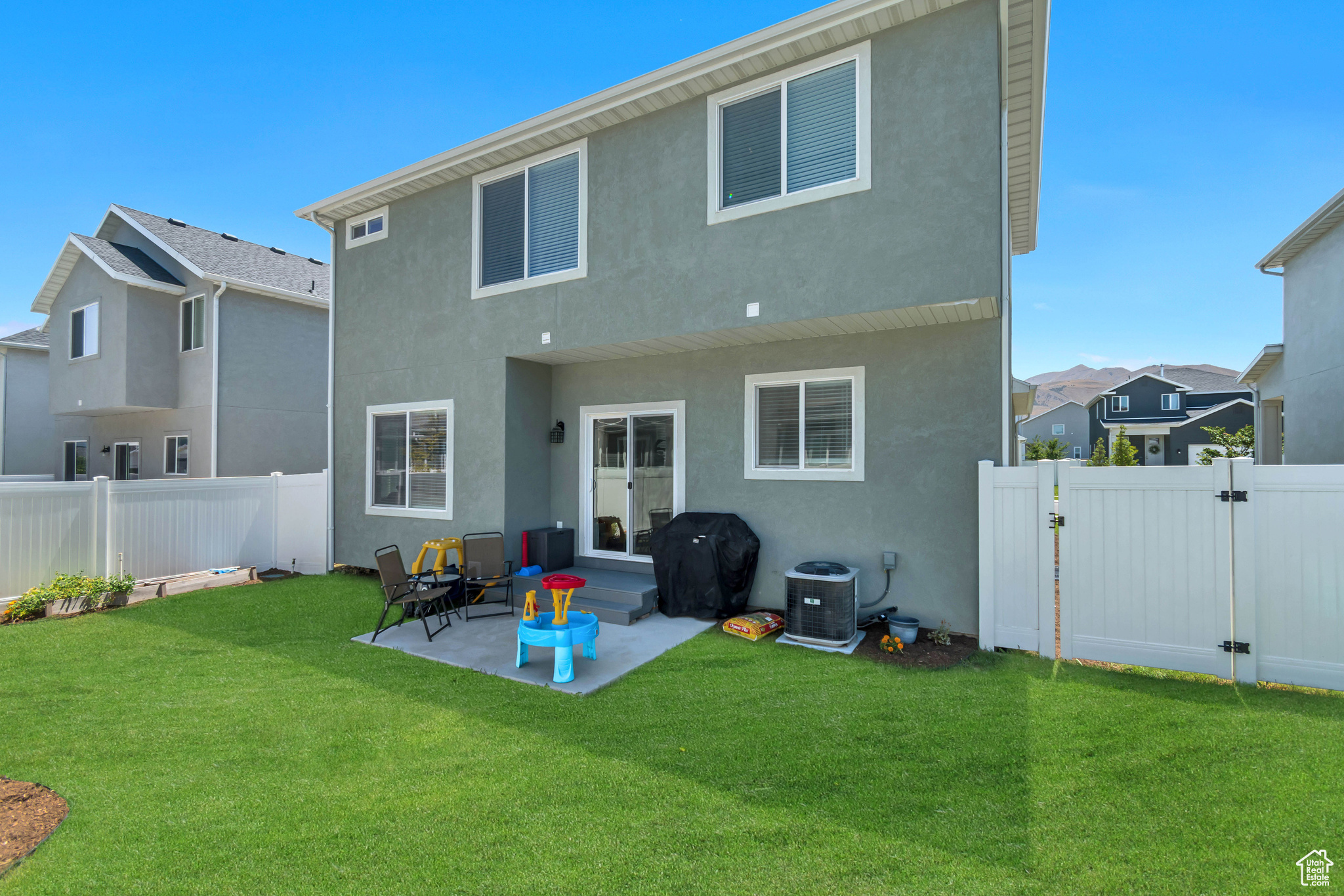 4755 E SILVER MOON DR