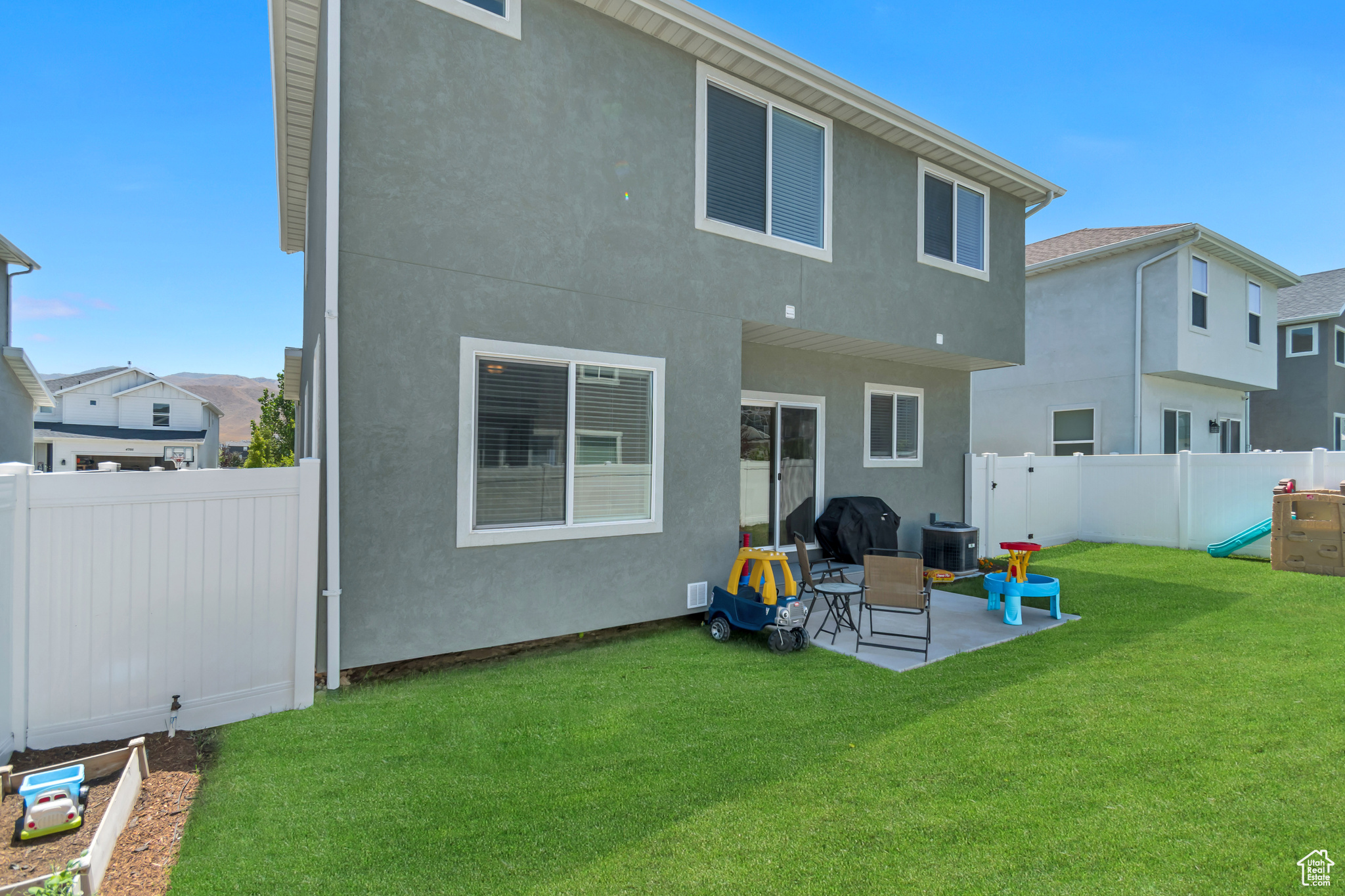 4755 E SILVER MOON DR