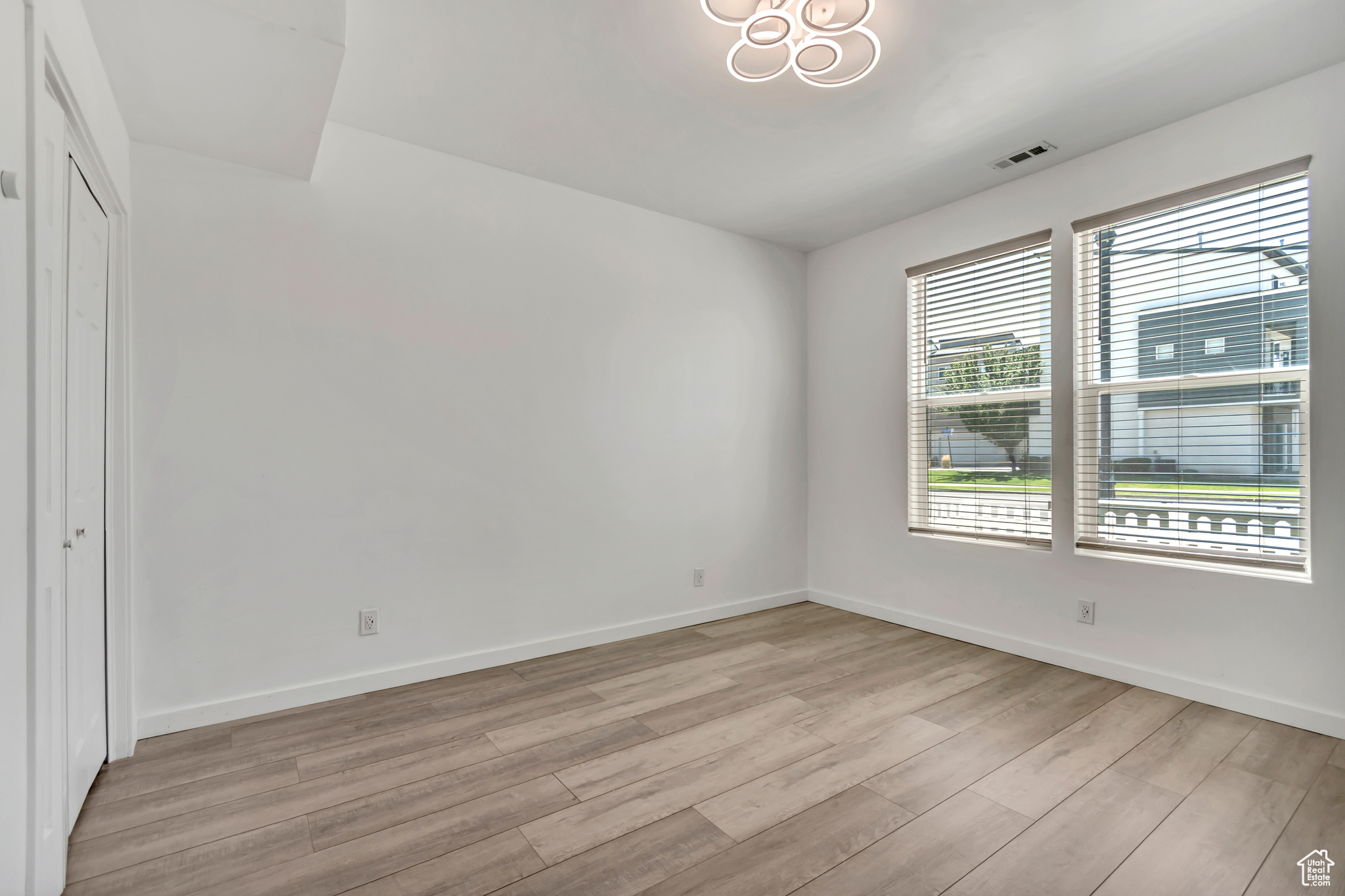 5249 W LINLEY CT