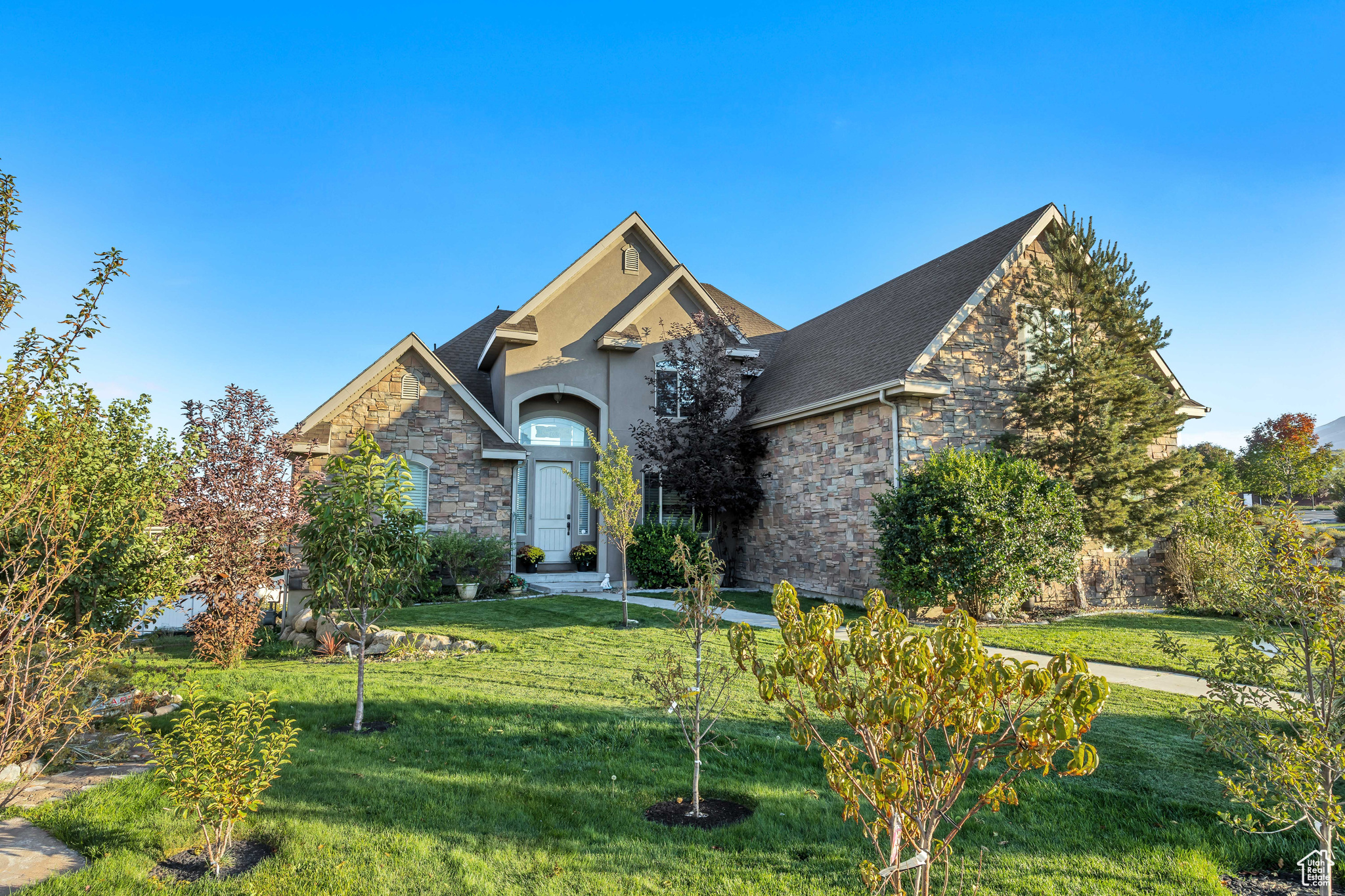 2868 S COTTONTAIL LOOP
