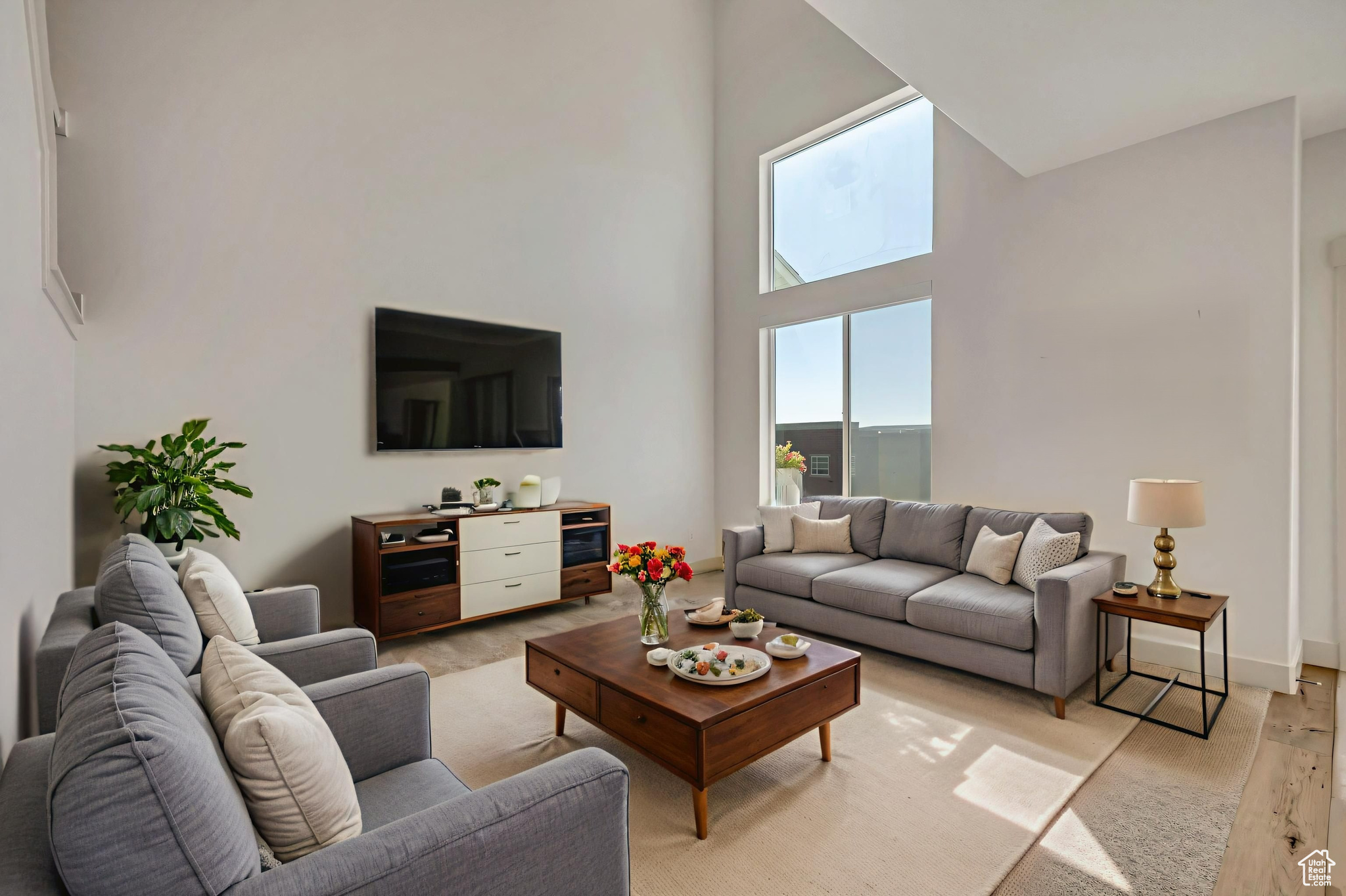 1027 W CORAL CHARM WAY