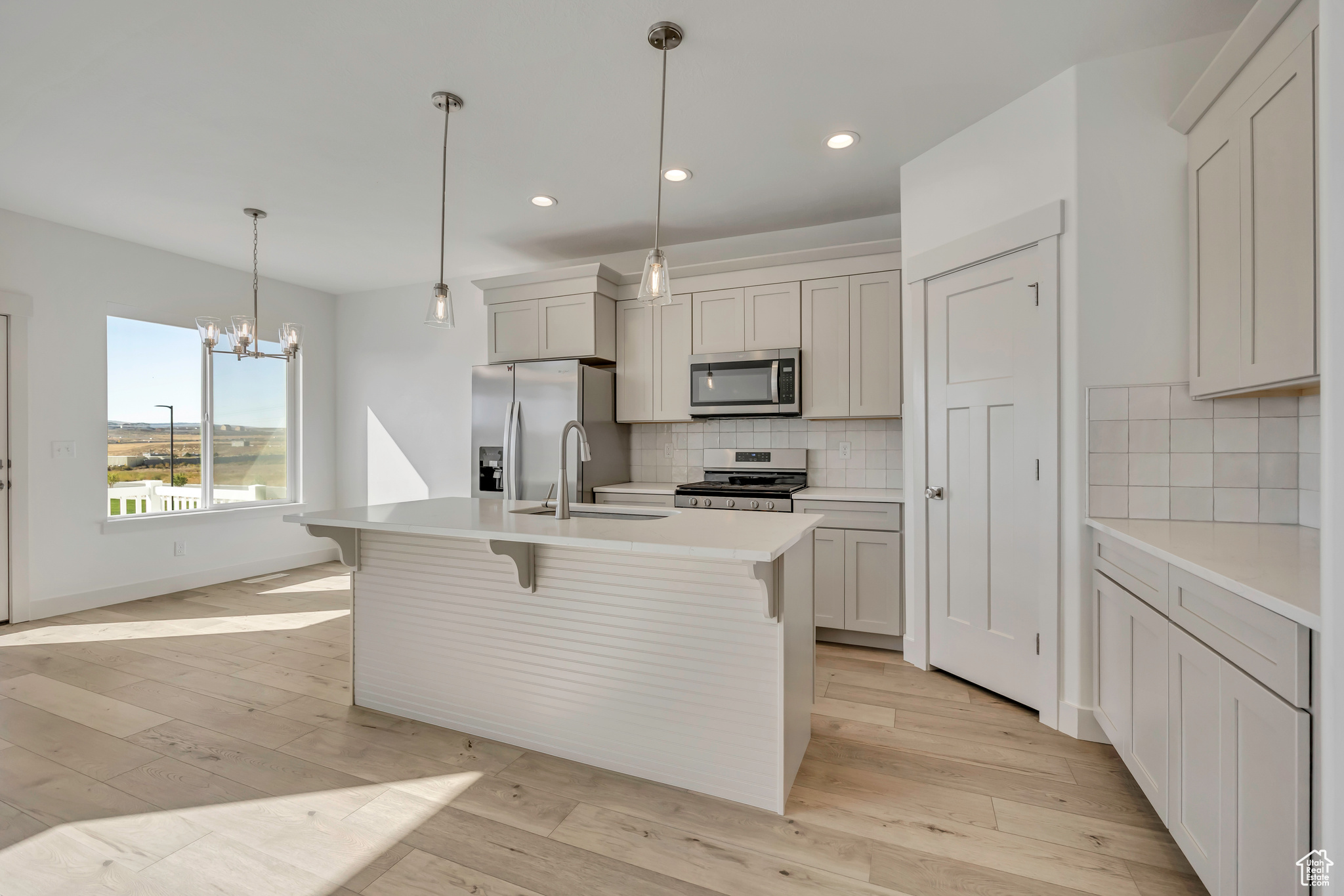 1027 W CORAL CHARM WAY