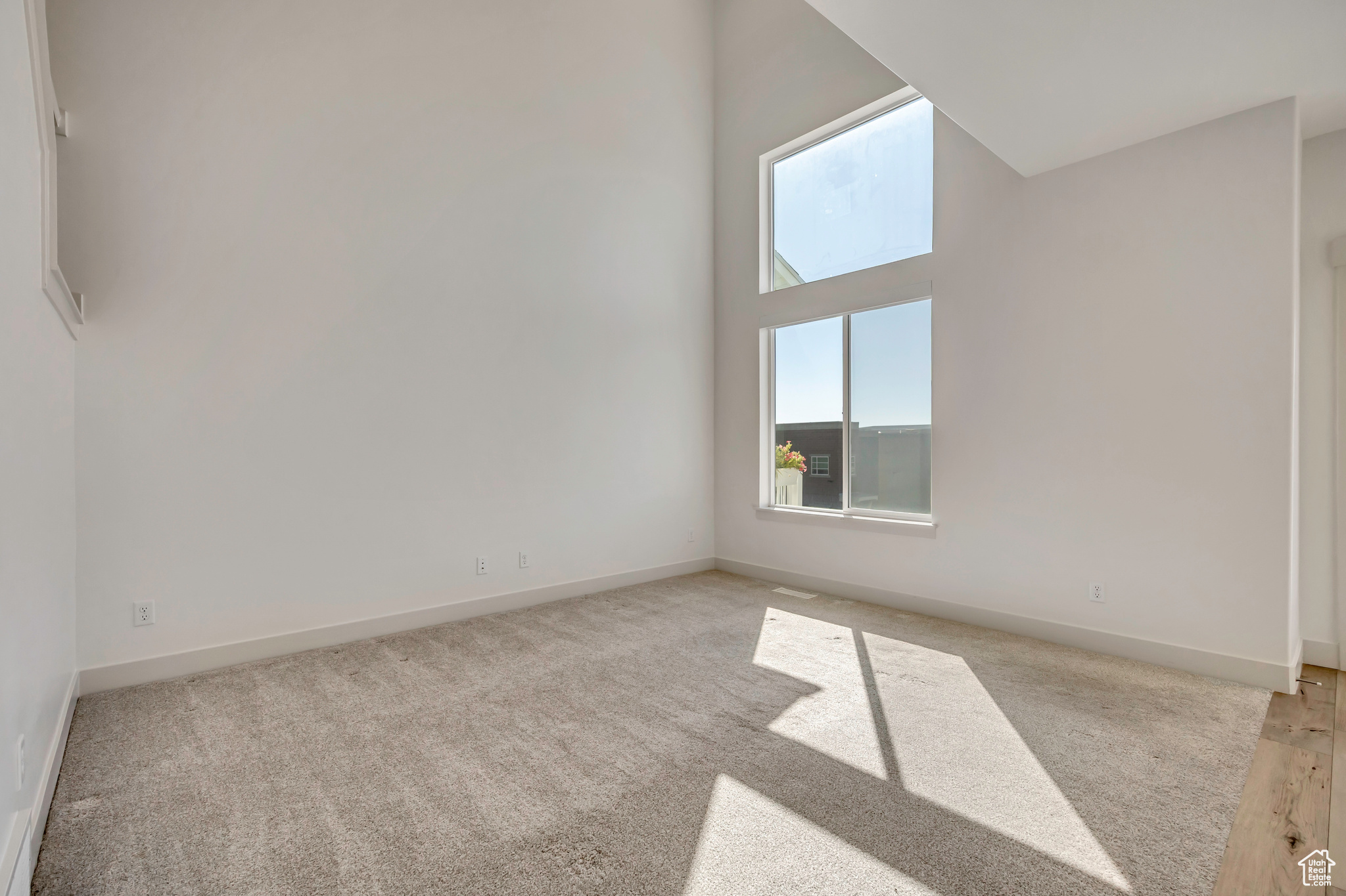 1027 W CORAL CHARM WAY