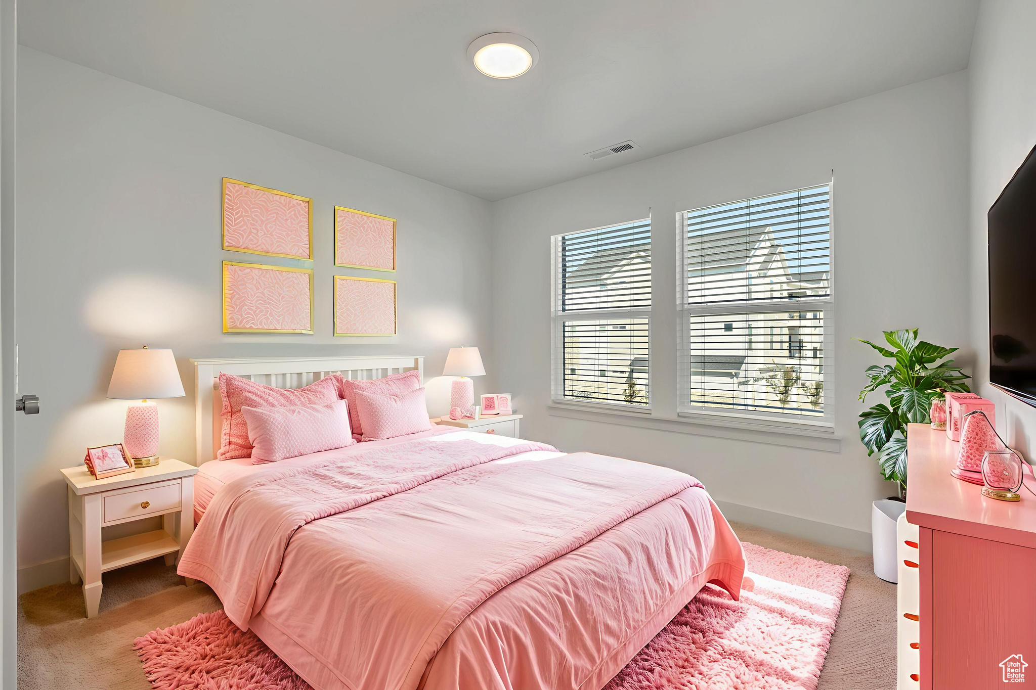 1027 W CORAL CHARM WAY