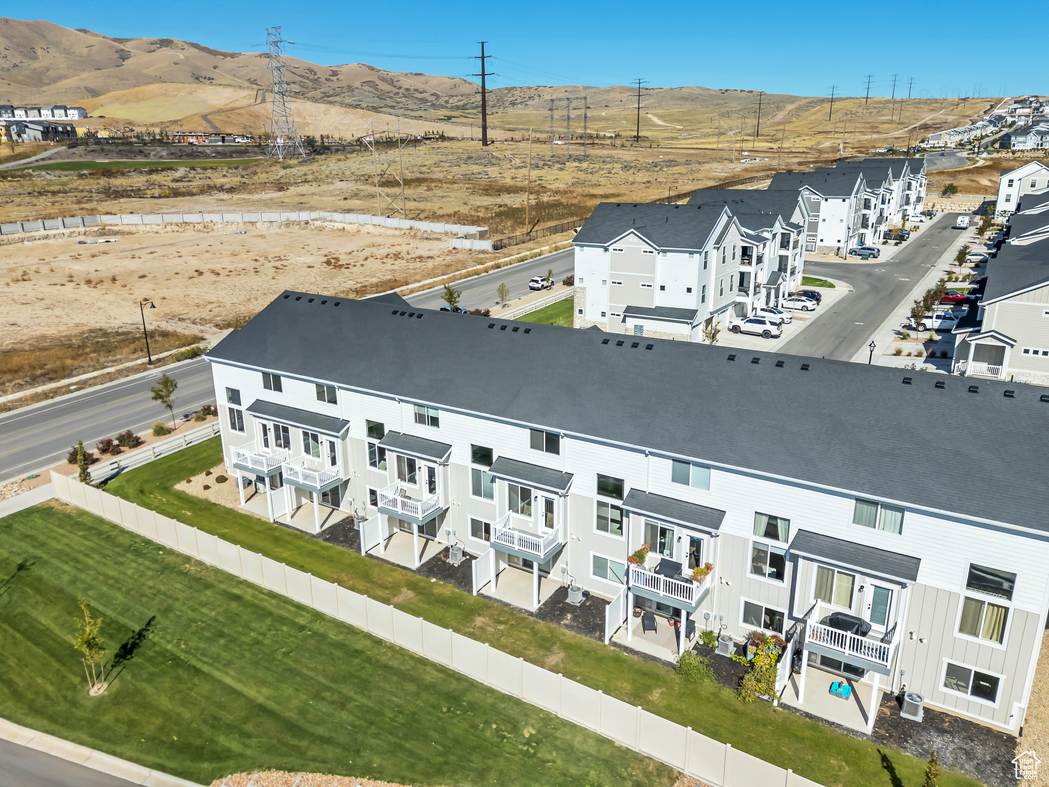 1027 W CORAL CHARM WAY