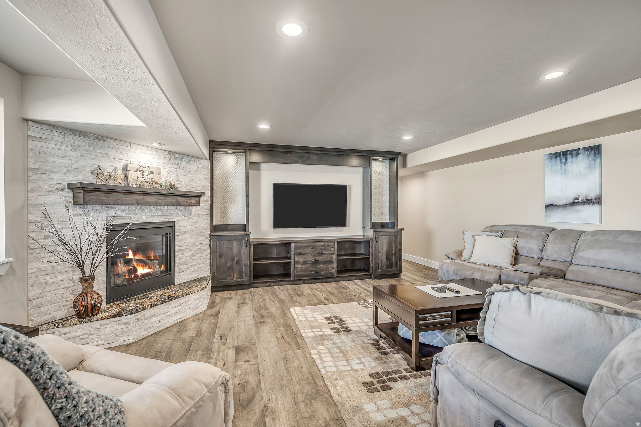 645 E ROCKY MOUTH LN