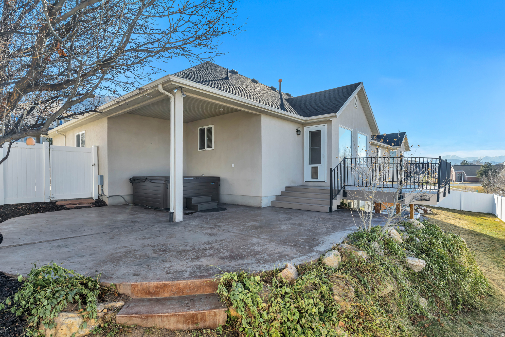 645 E ROCKY MOUTH LN