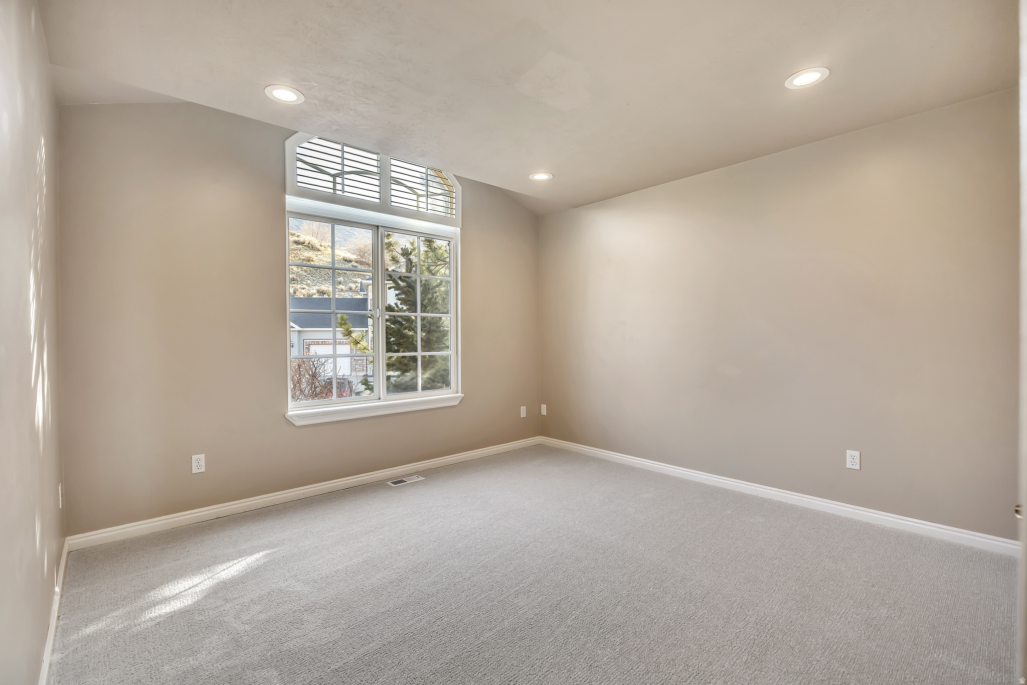 645 E ROCKY MOUTH LN