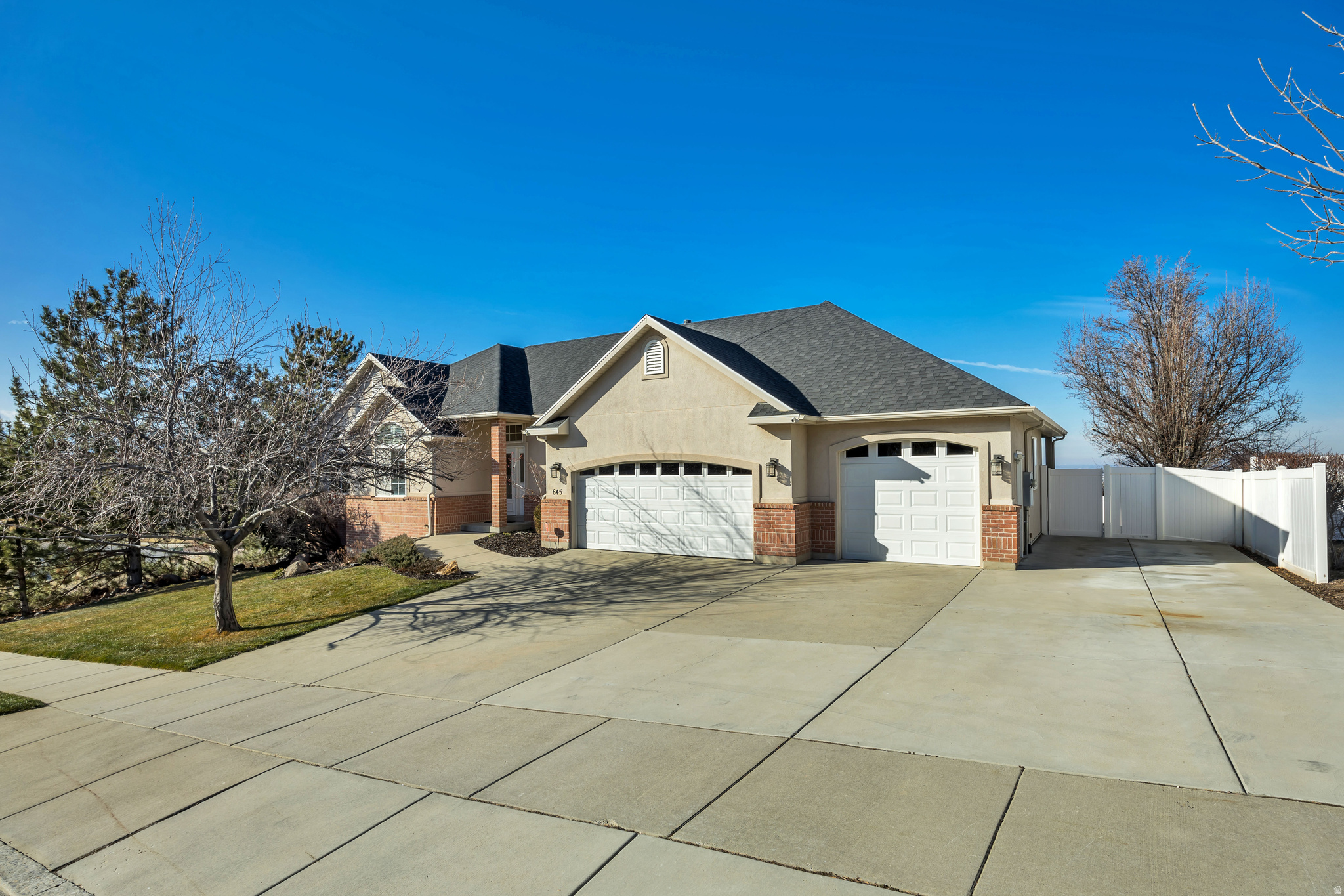 645 E ROCKY MOUTH LN