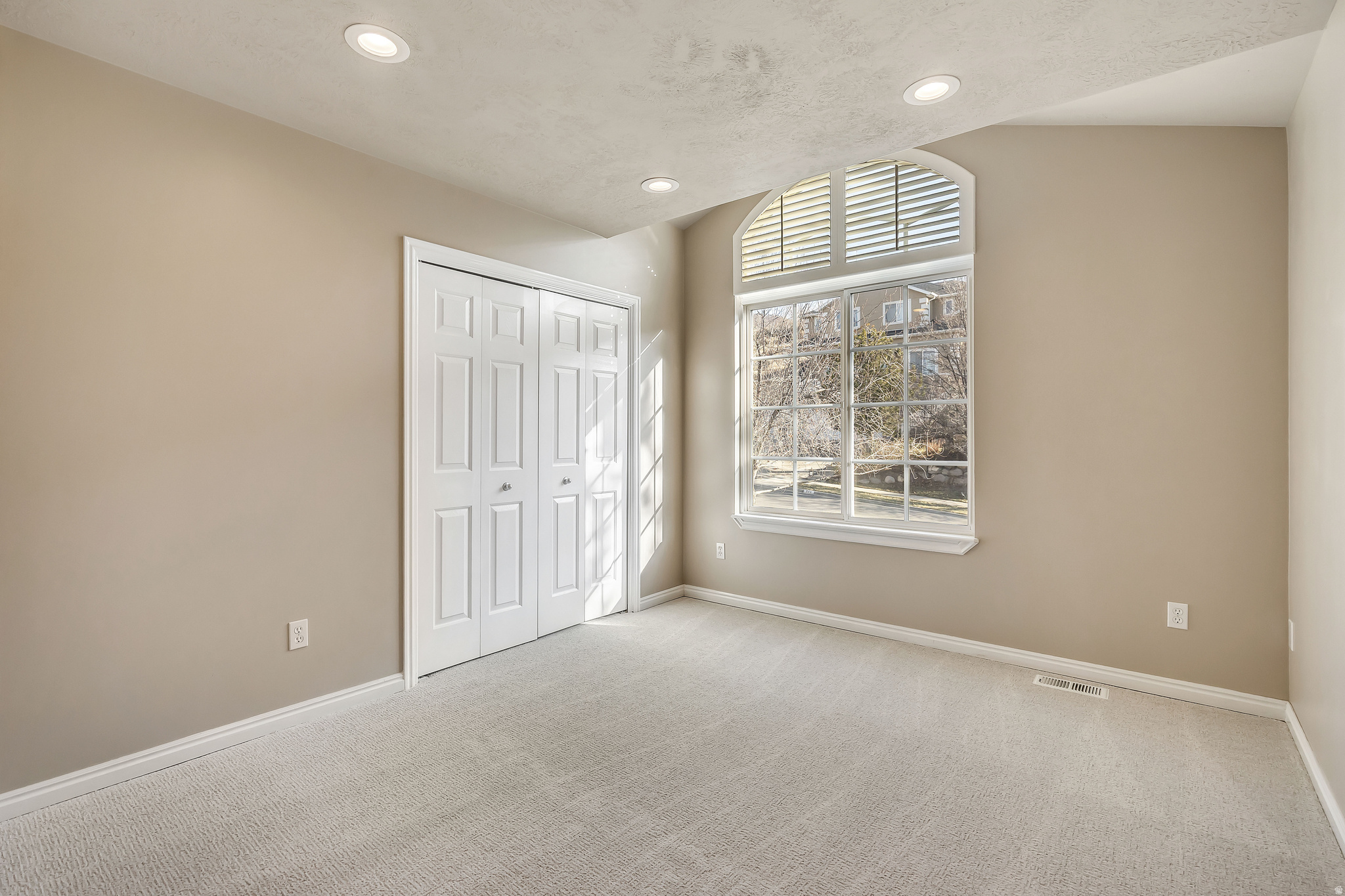 645 E ROCKY MOUTH LN