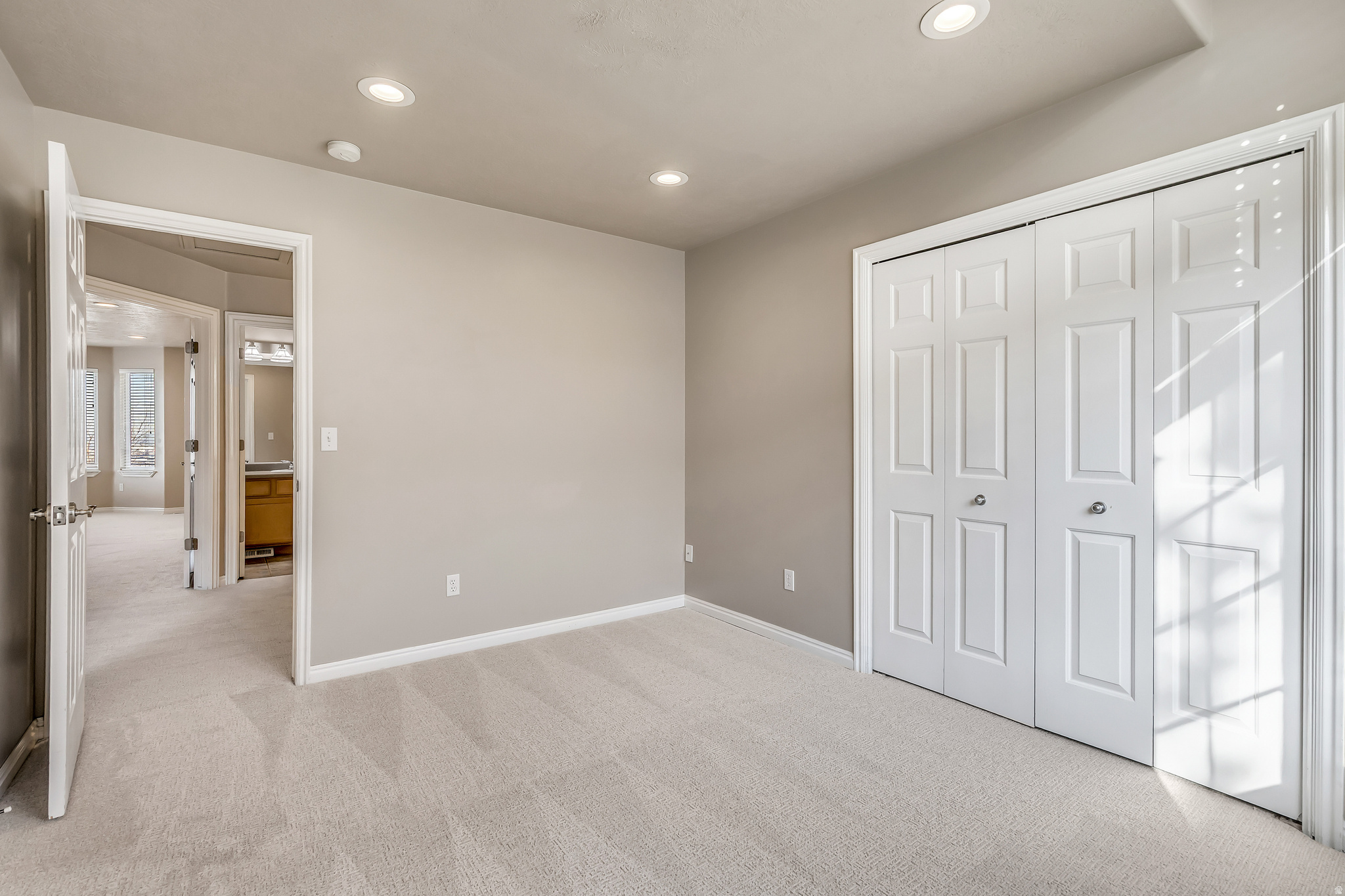 645 E ROCKY MOUTH LN