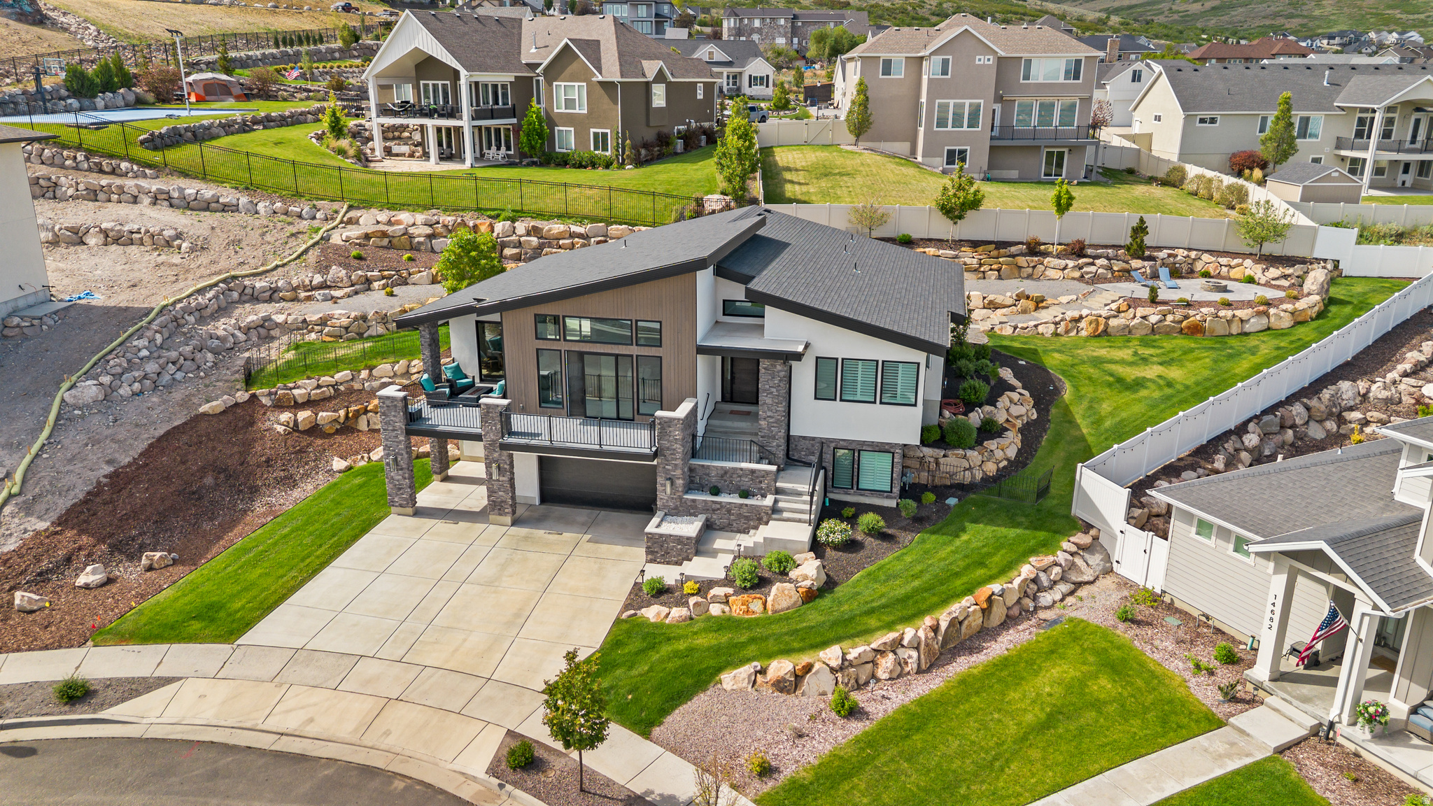 6623 W WYATT RUN DR