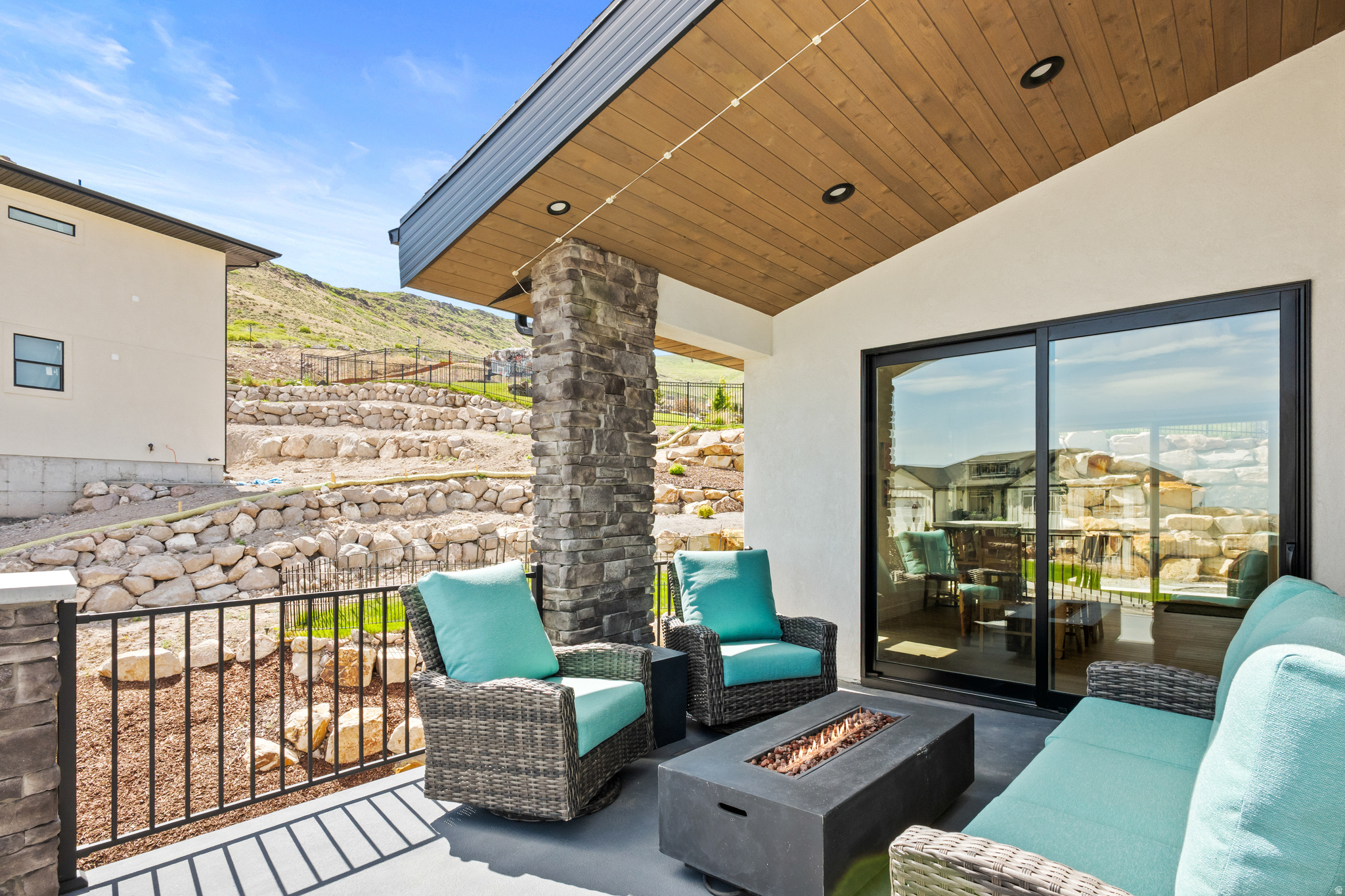 6623 W WYATT RUN DR