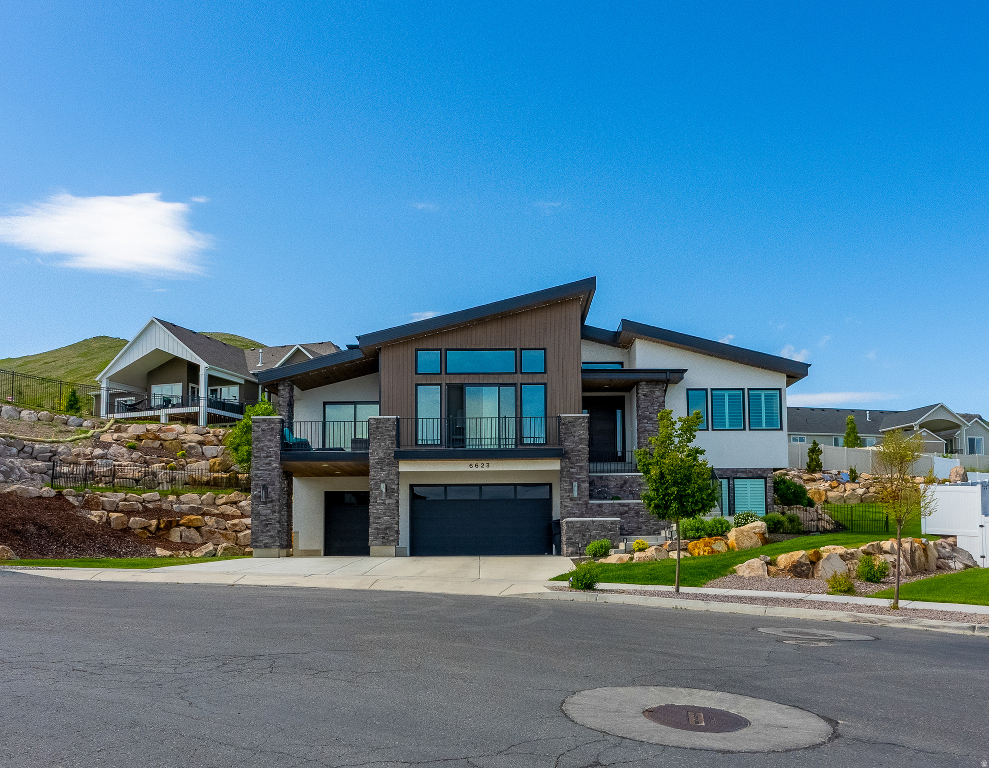 6623 W WYATT RUN DR