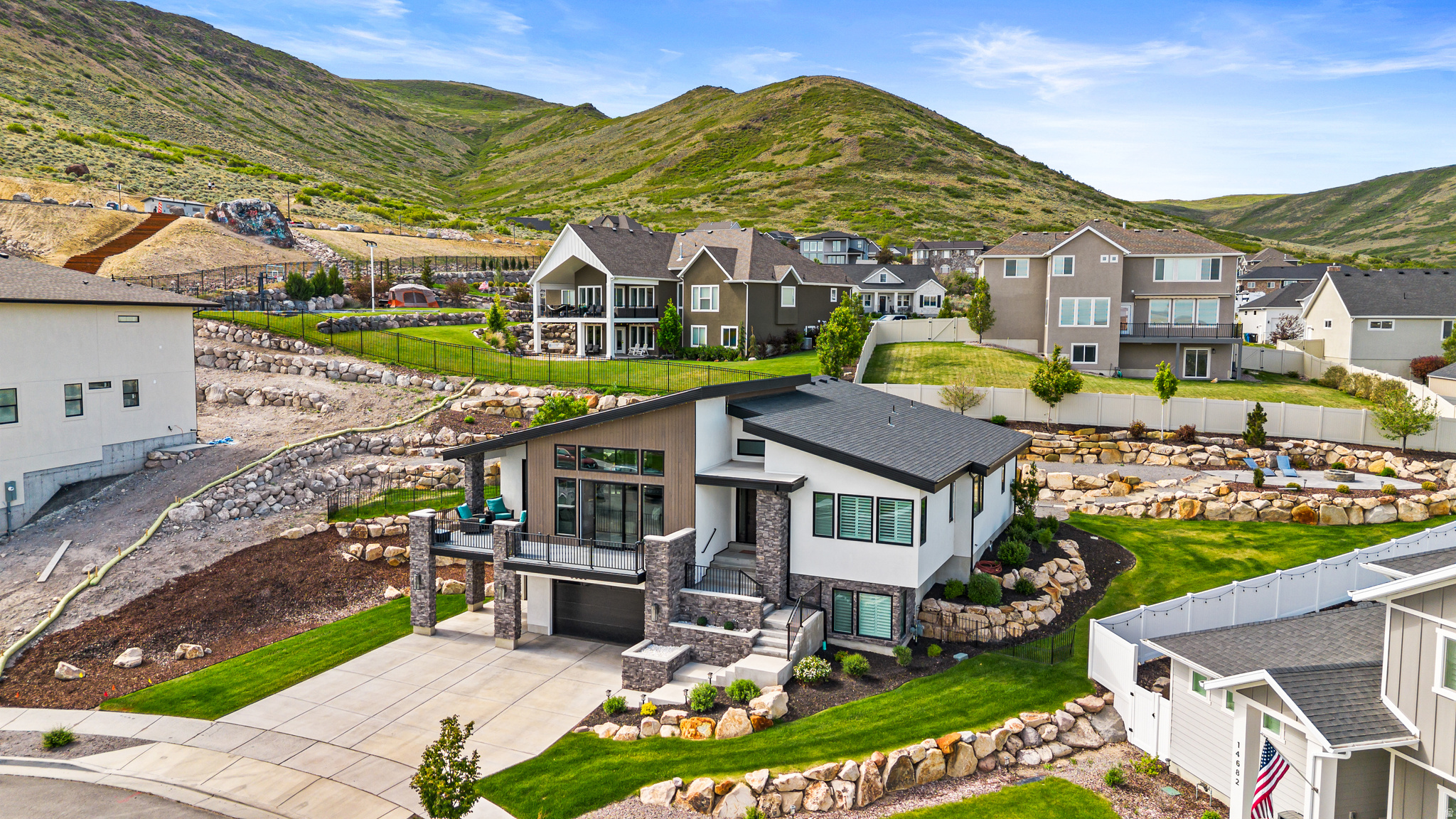 6623 W WYATT RUN DR