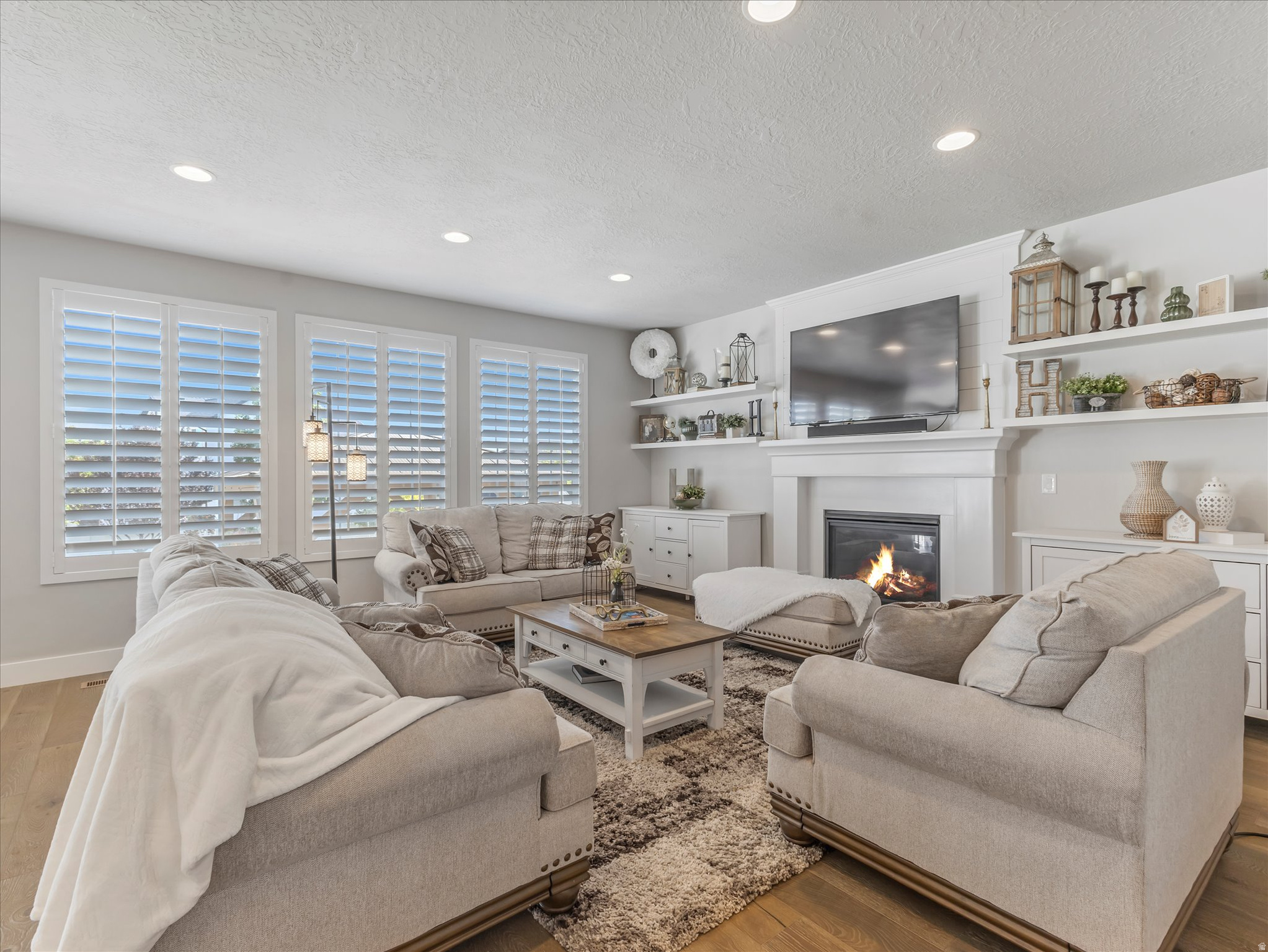 6492 W SHAWNEE MARIE WAY