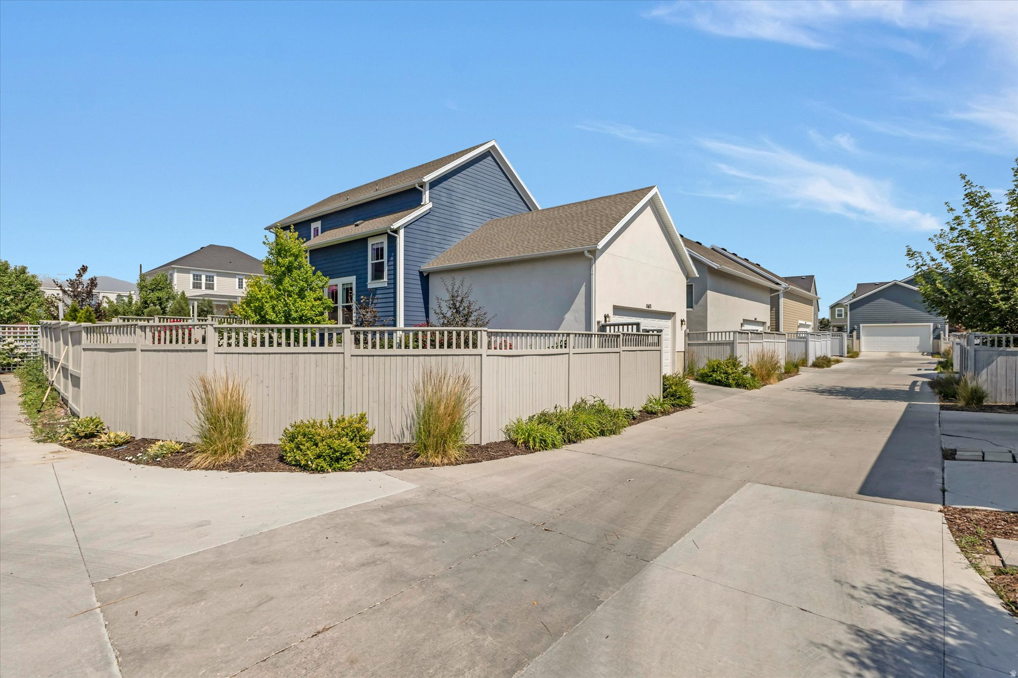 11671 S NIGHT HERON RD