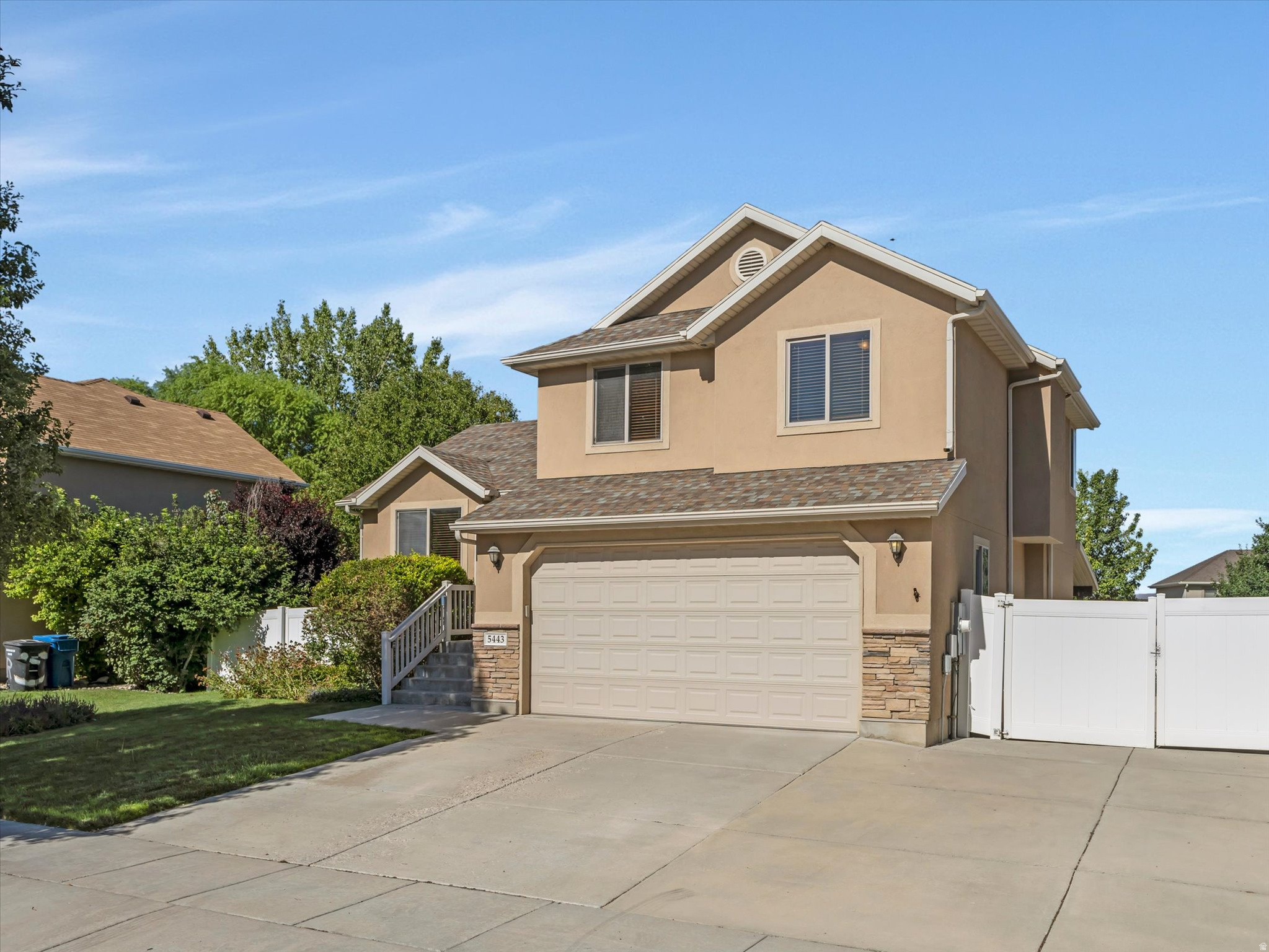 5443 N CRICKET LN