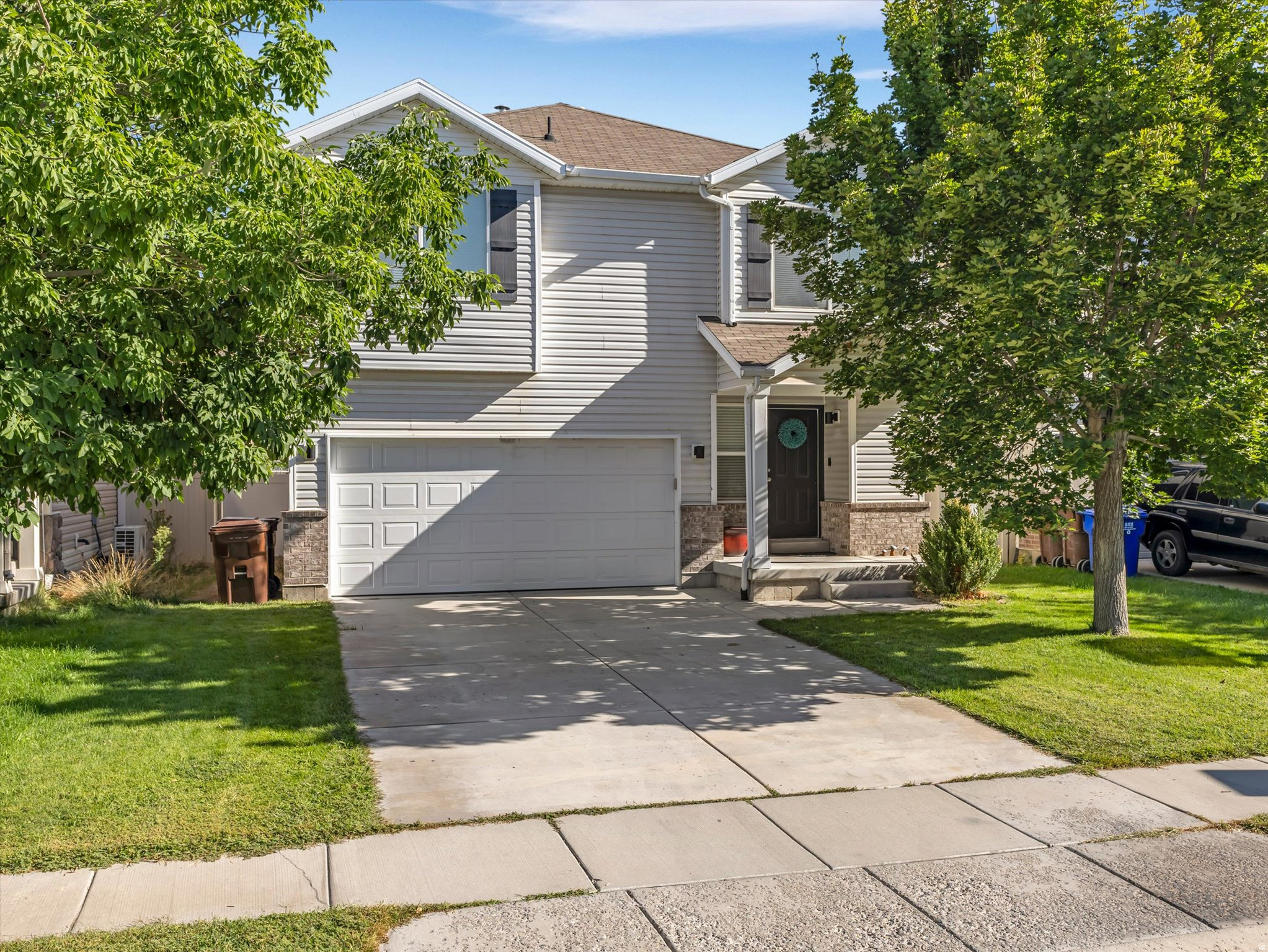 2139 E SUMMIT WAY