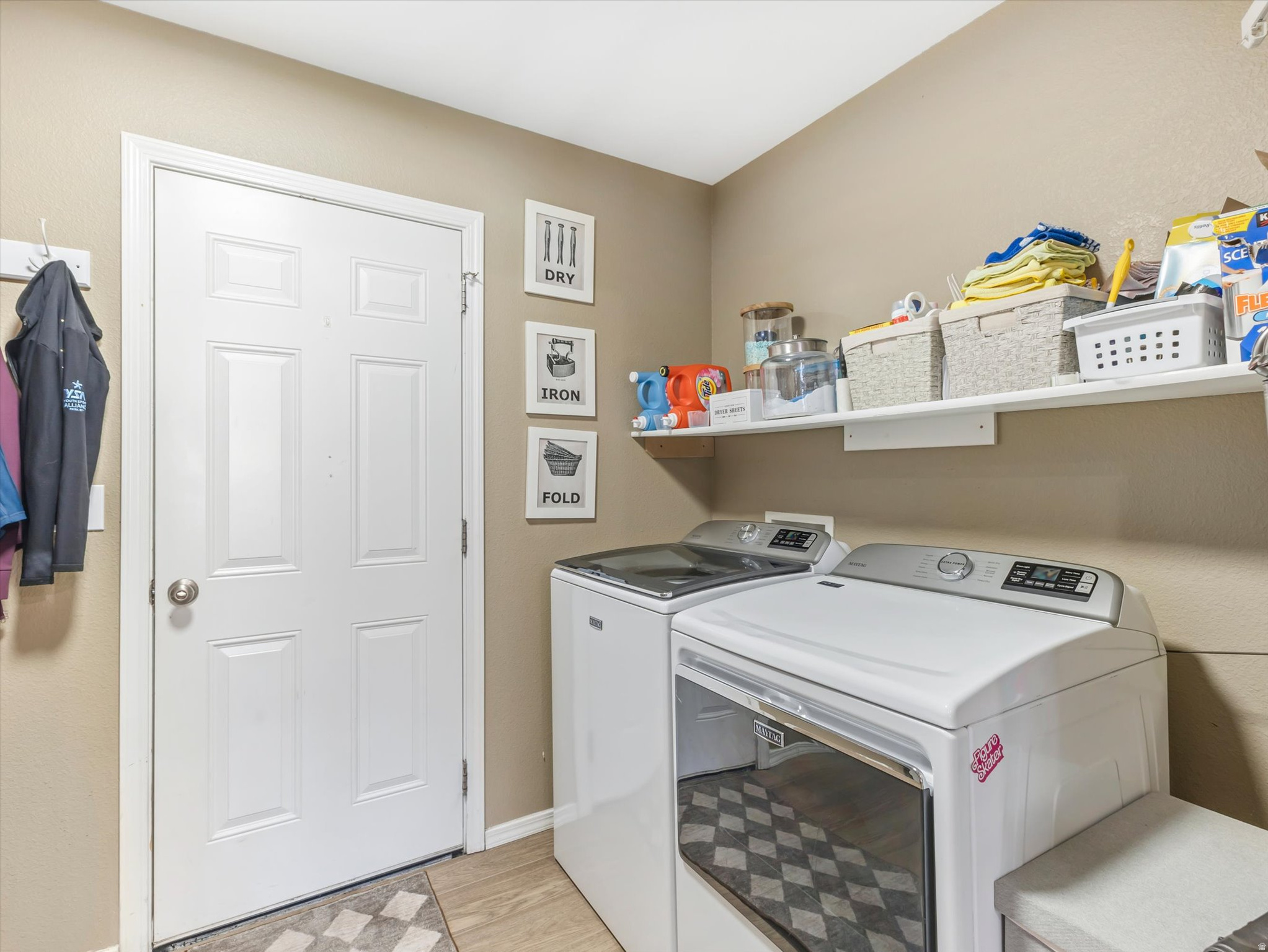 2139 E SUMMIT WAY