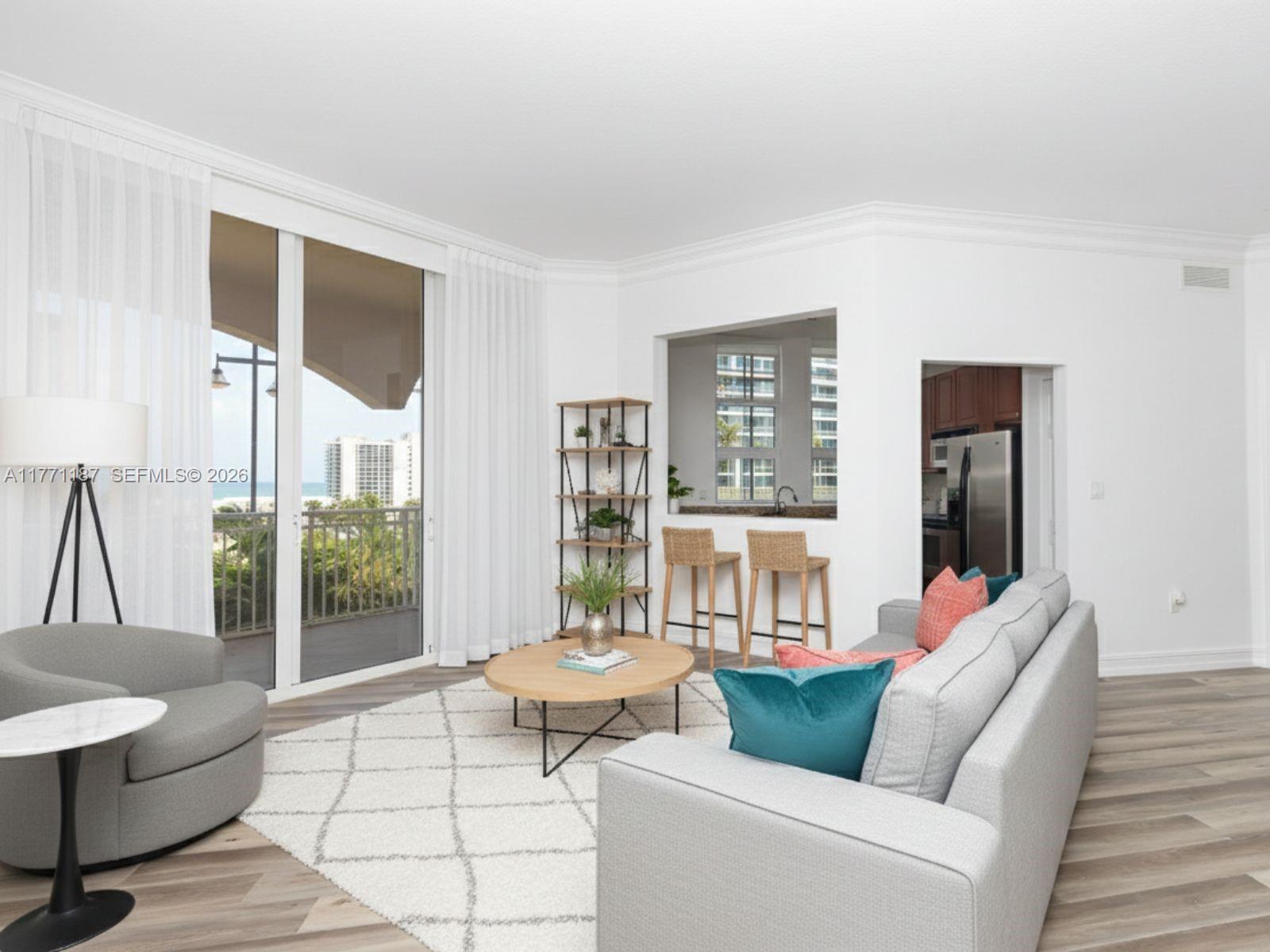 3001 NE 185th St # 113