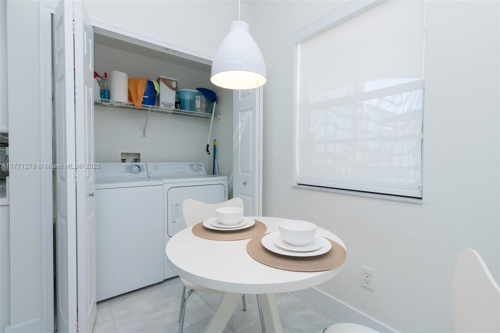 3215 NE 184th St # 14404