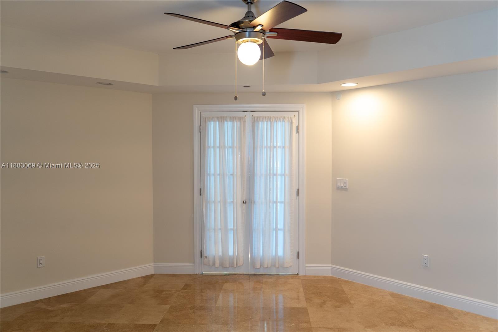 3301 NE 183rd St # 2303