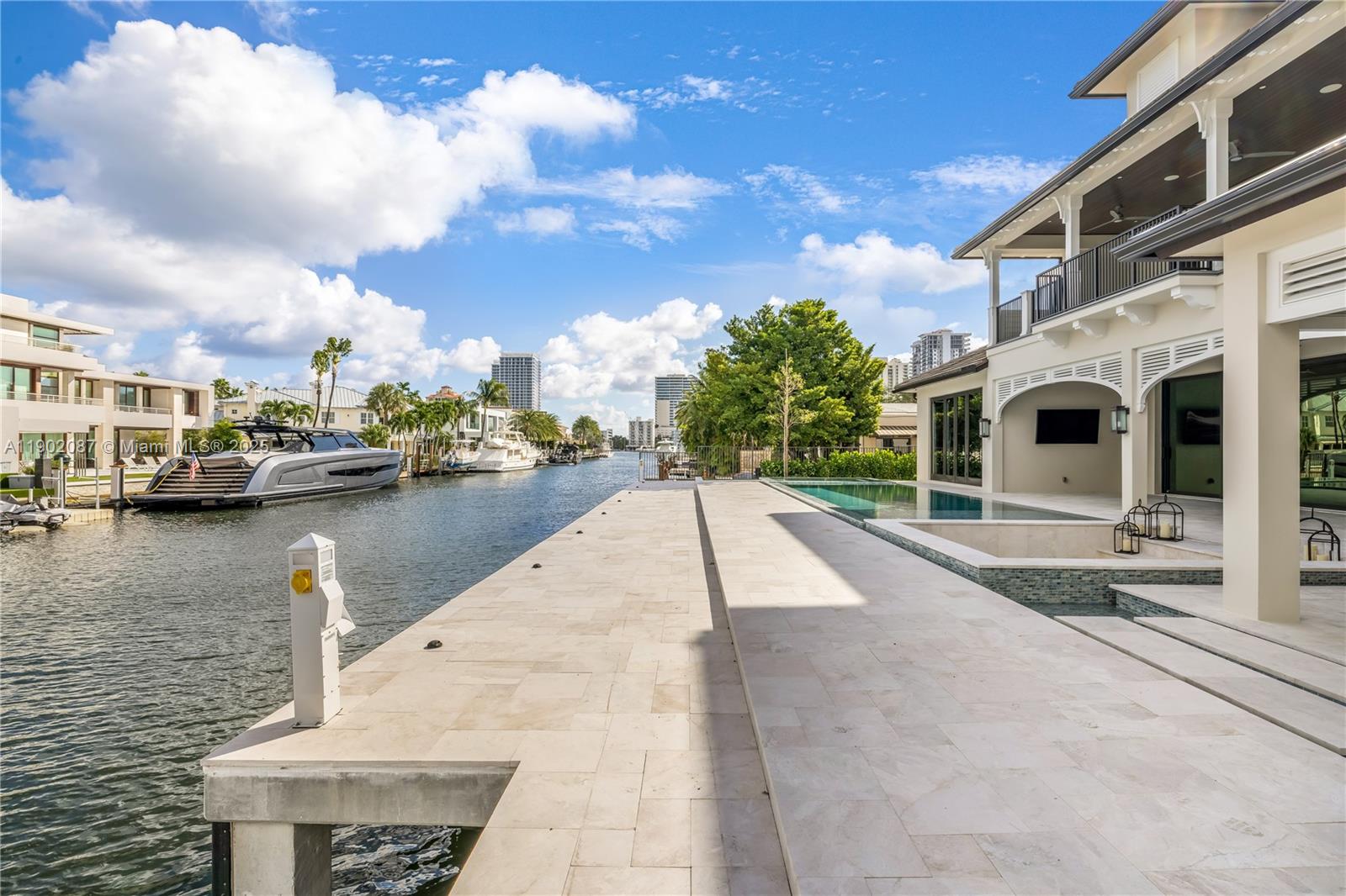 2605 Castilla Isle, Fort Lauderdale