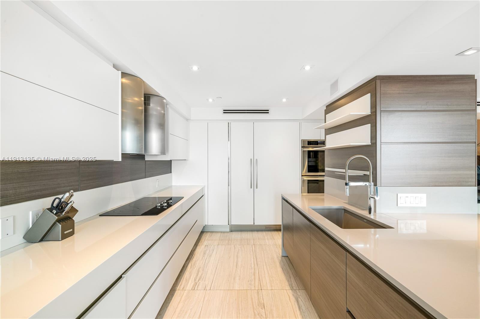 3301 NE 183rd St # 3008