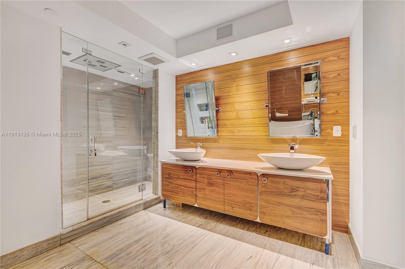 3301 NE 183rd St # 3008