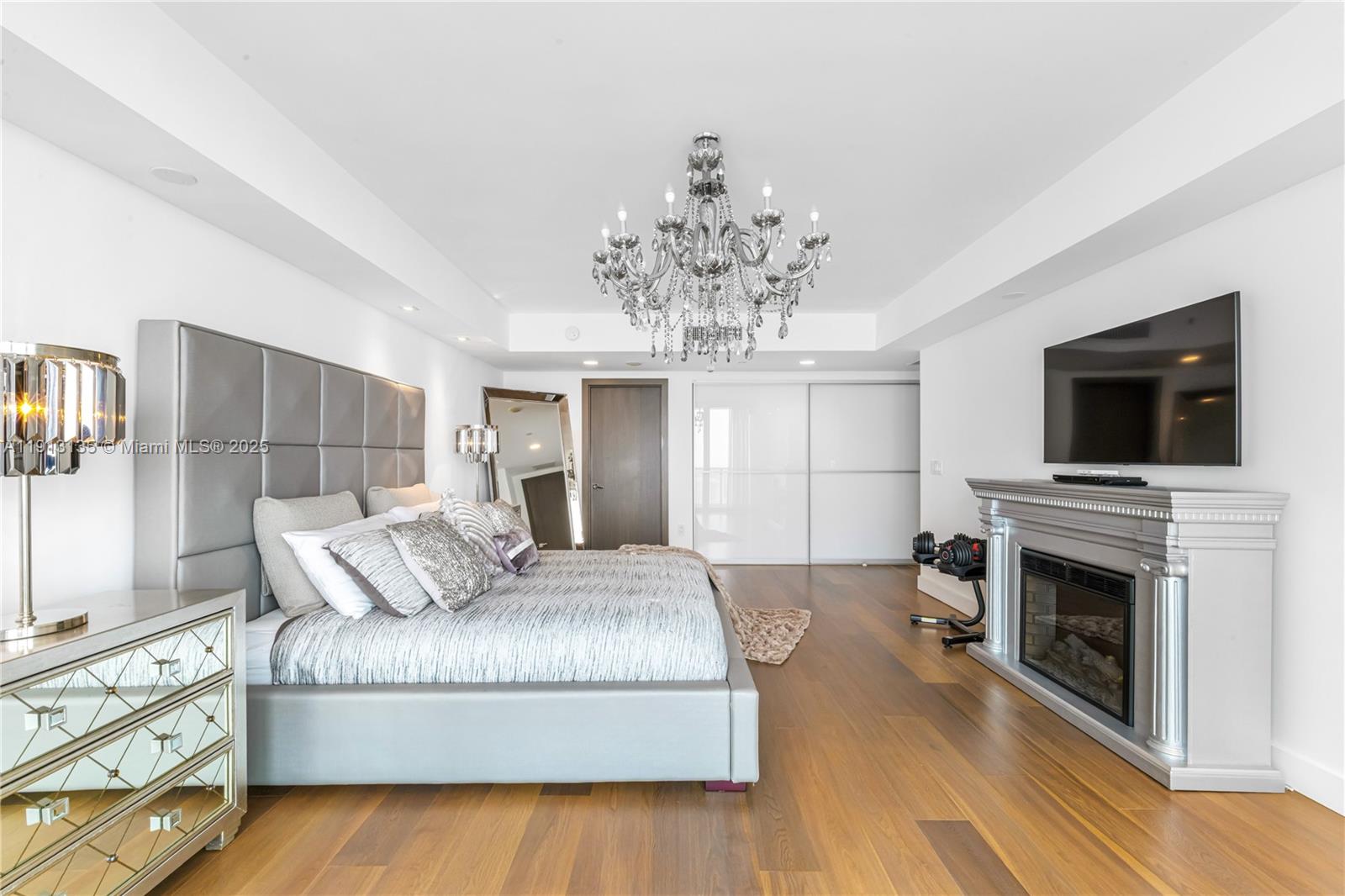 3301 NE 183rd St # 3008