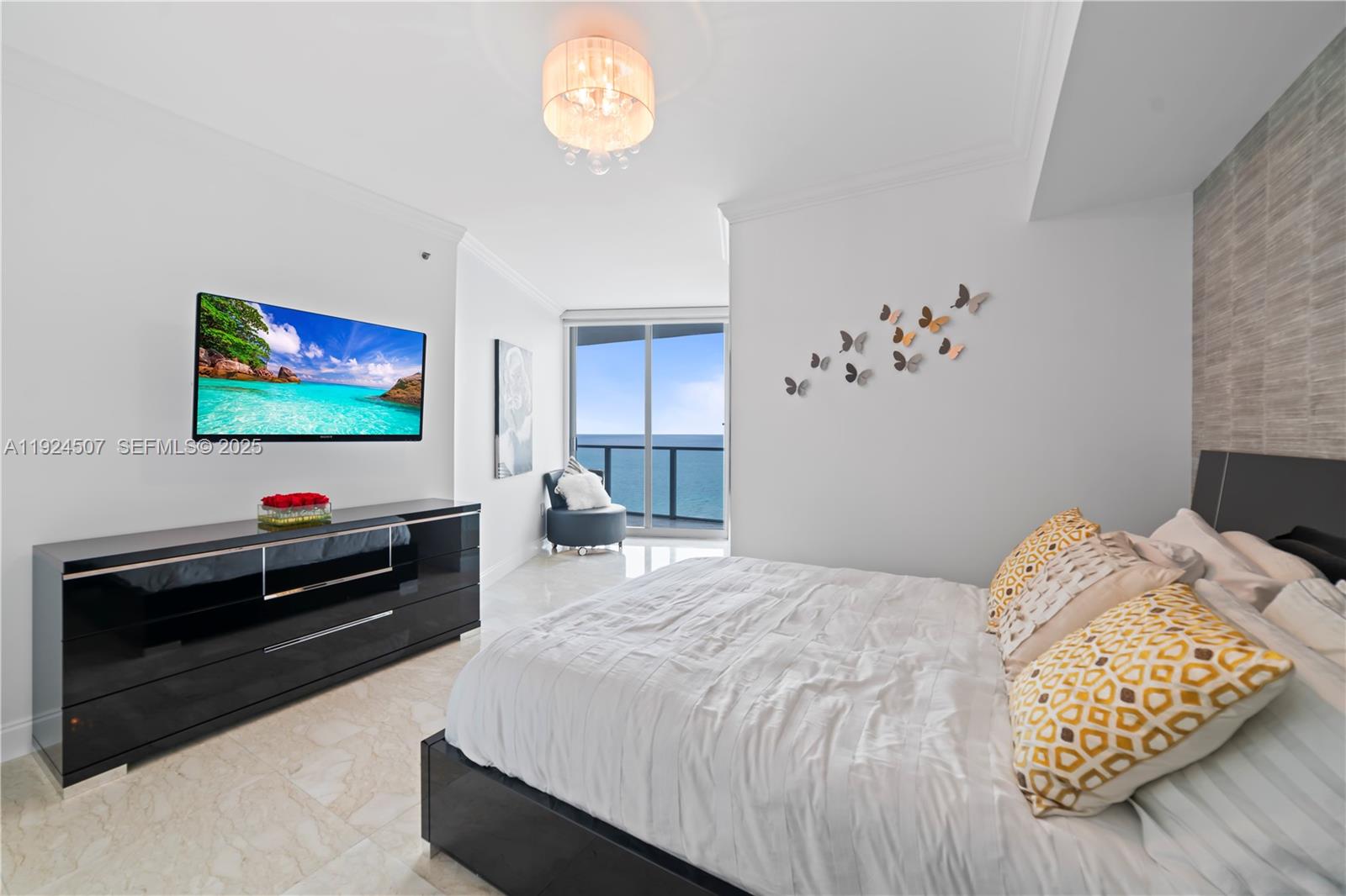 3101 S Ocean Dr # 2907