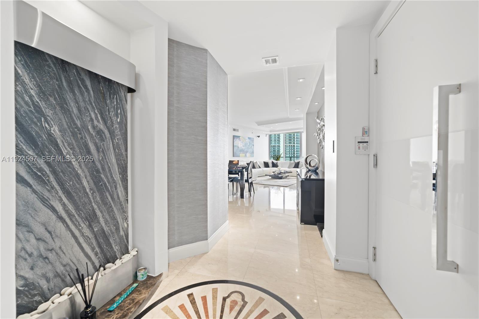 3101 S Ocean Dr # 2907