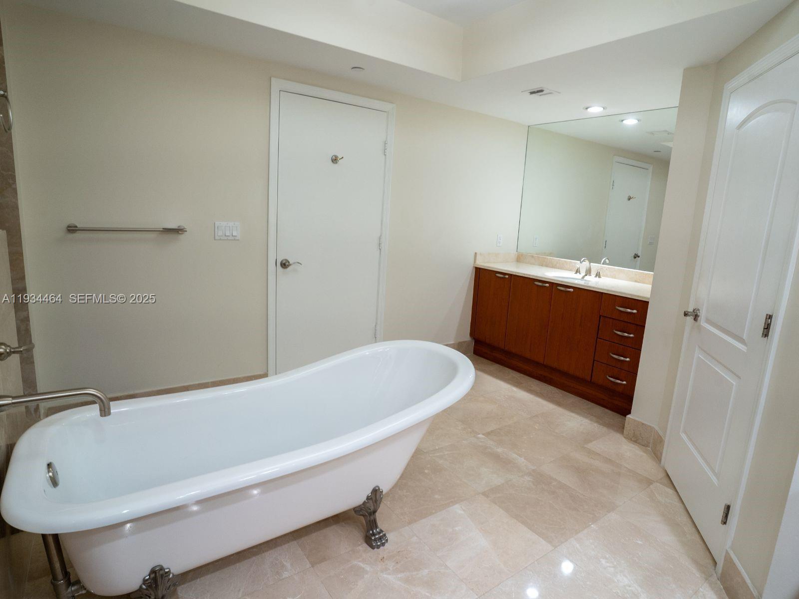 3301 NE 183rd St # 2303