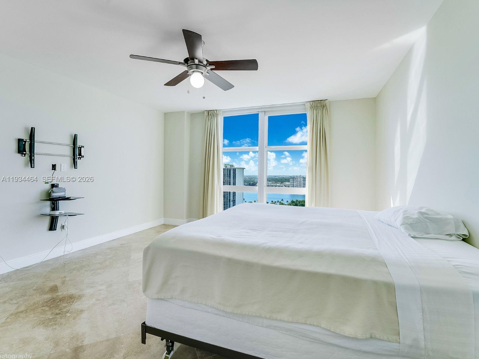 3301 NE 183rd St # 2303