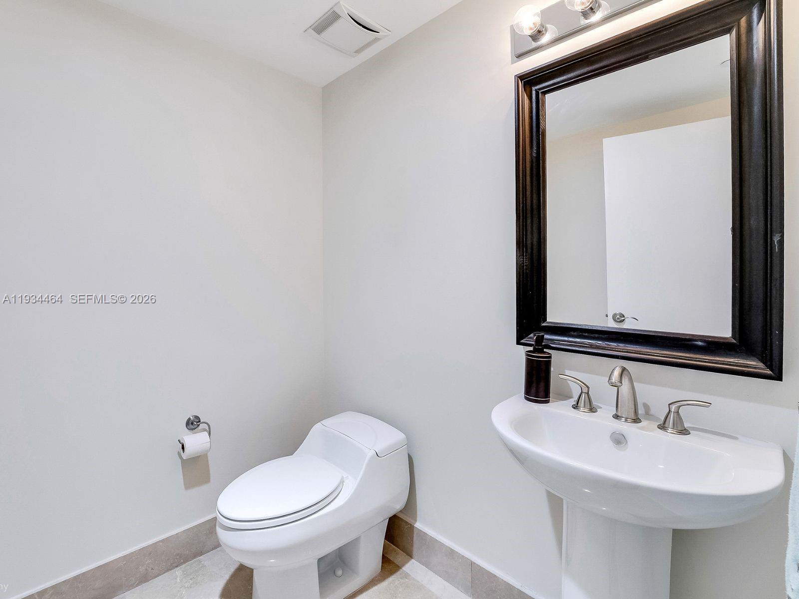 3301 NE 183rd St # 2303